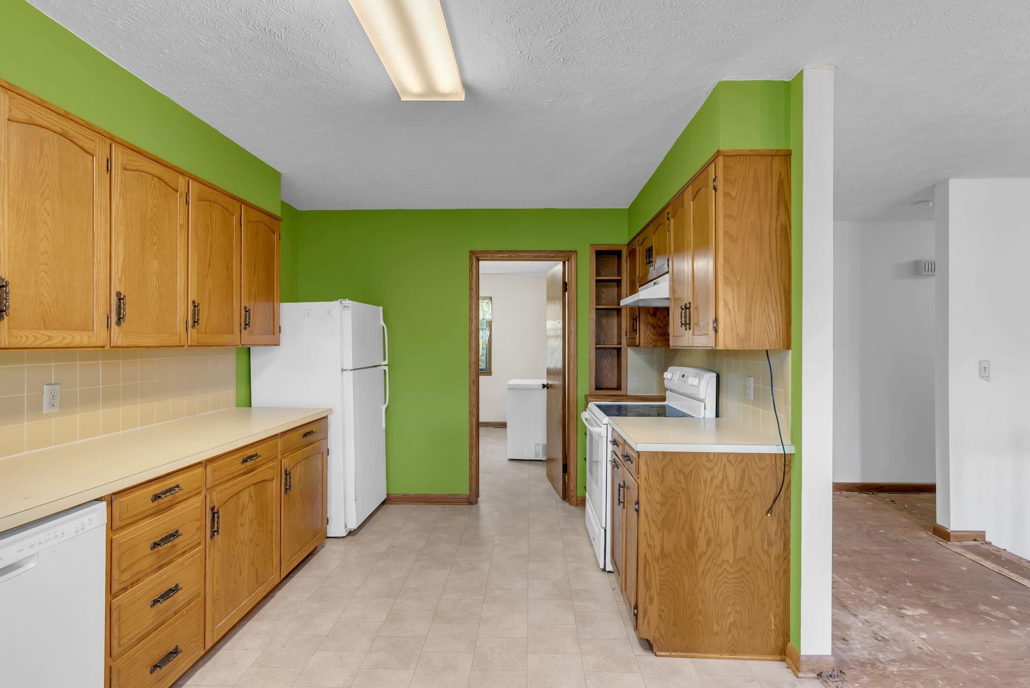 401 S Edwards Ave. Property Photo 11
