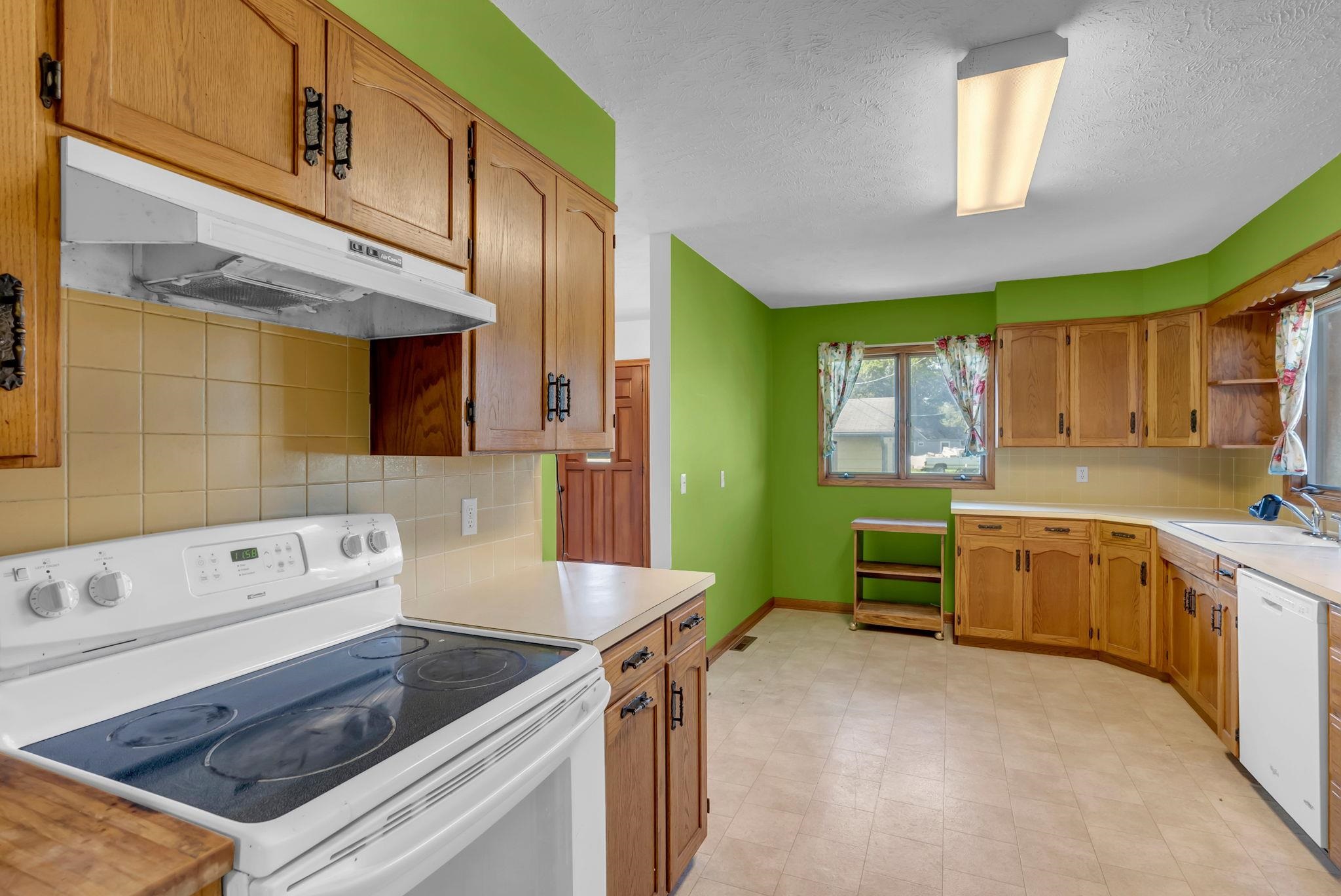 401 S Edwards Ave. Property Photo 13