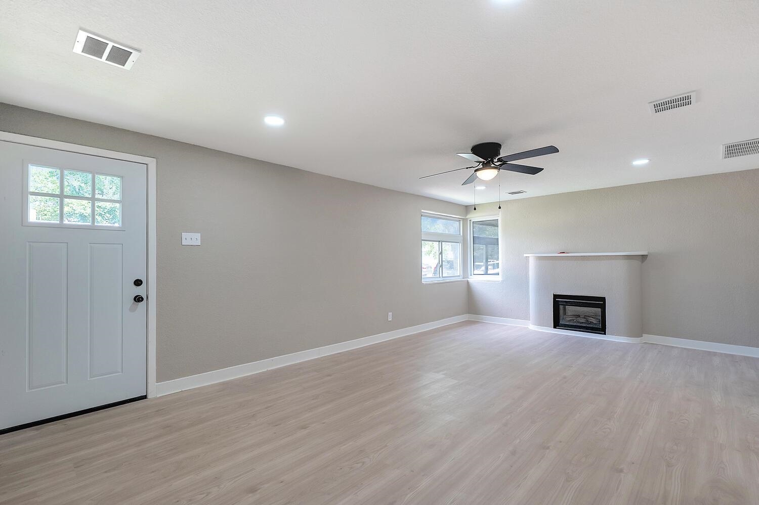 506 Sunnyside Ct Property Photo 7
