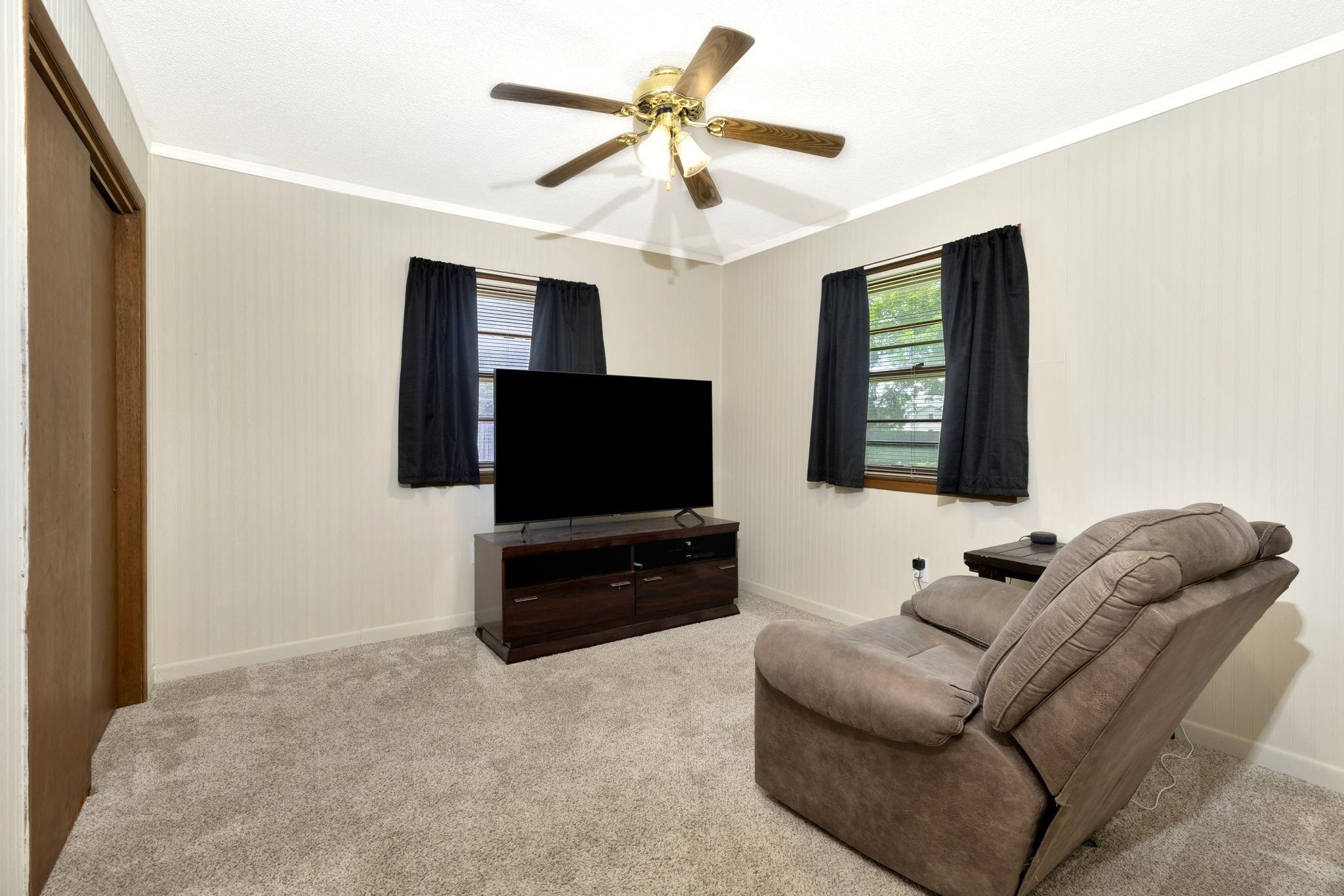 5575 N Sedgwick Property Photo 20