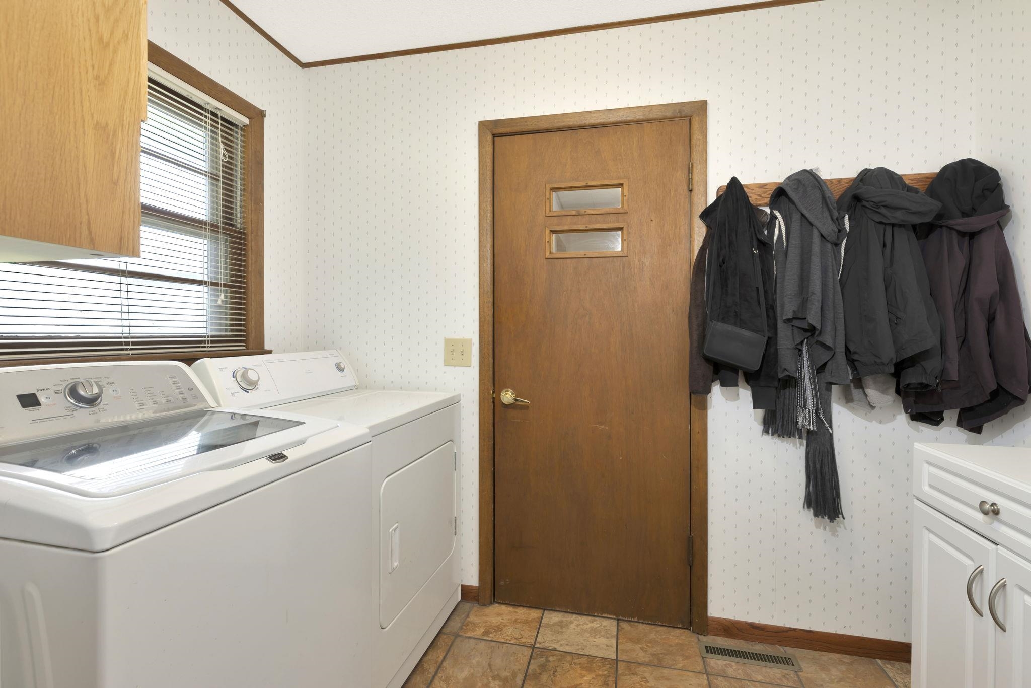 5575 N Sedgwick Property Photo 24