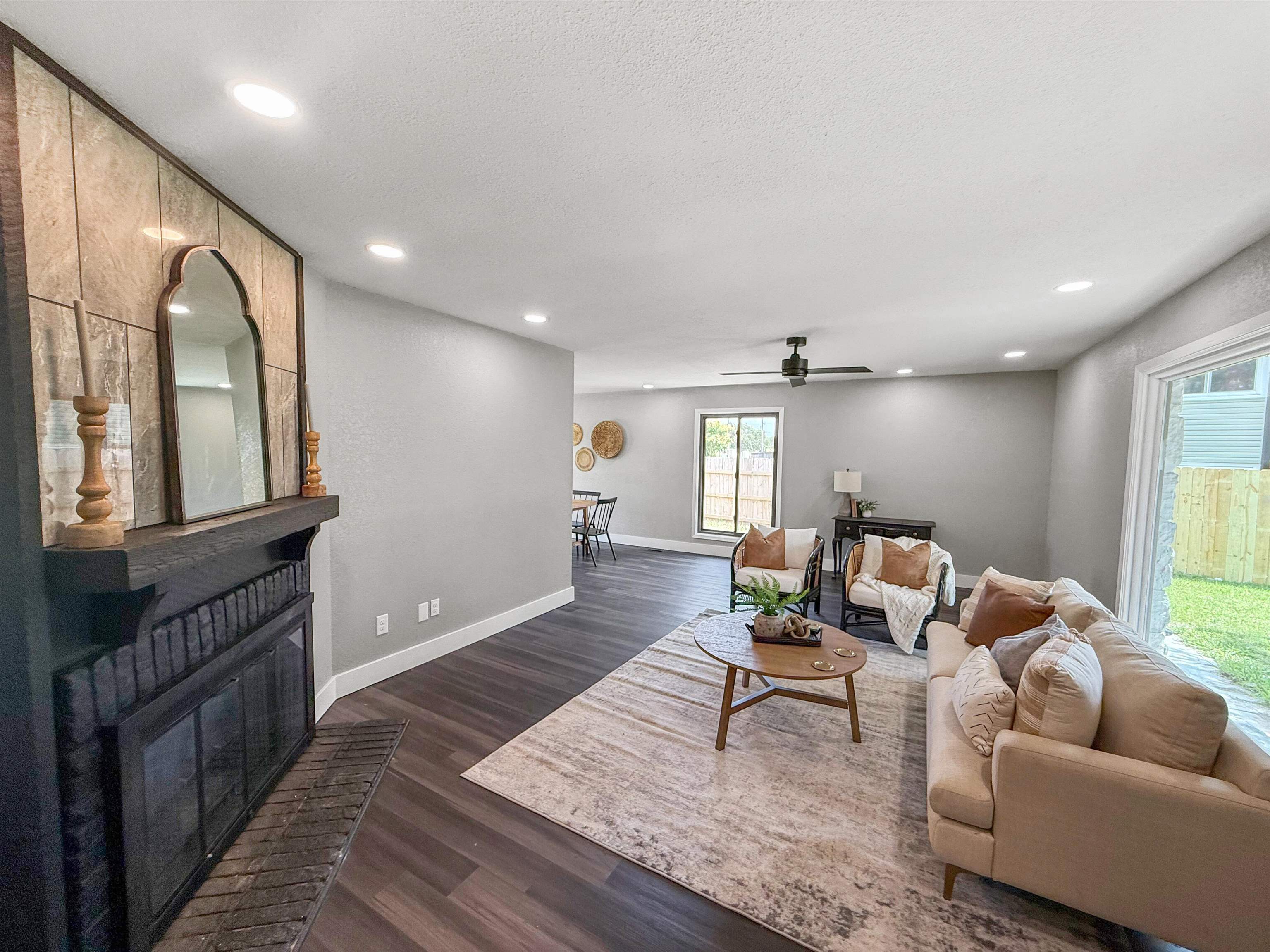 1044 S Beech Property Photo 1