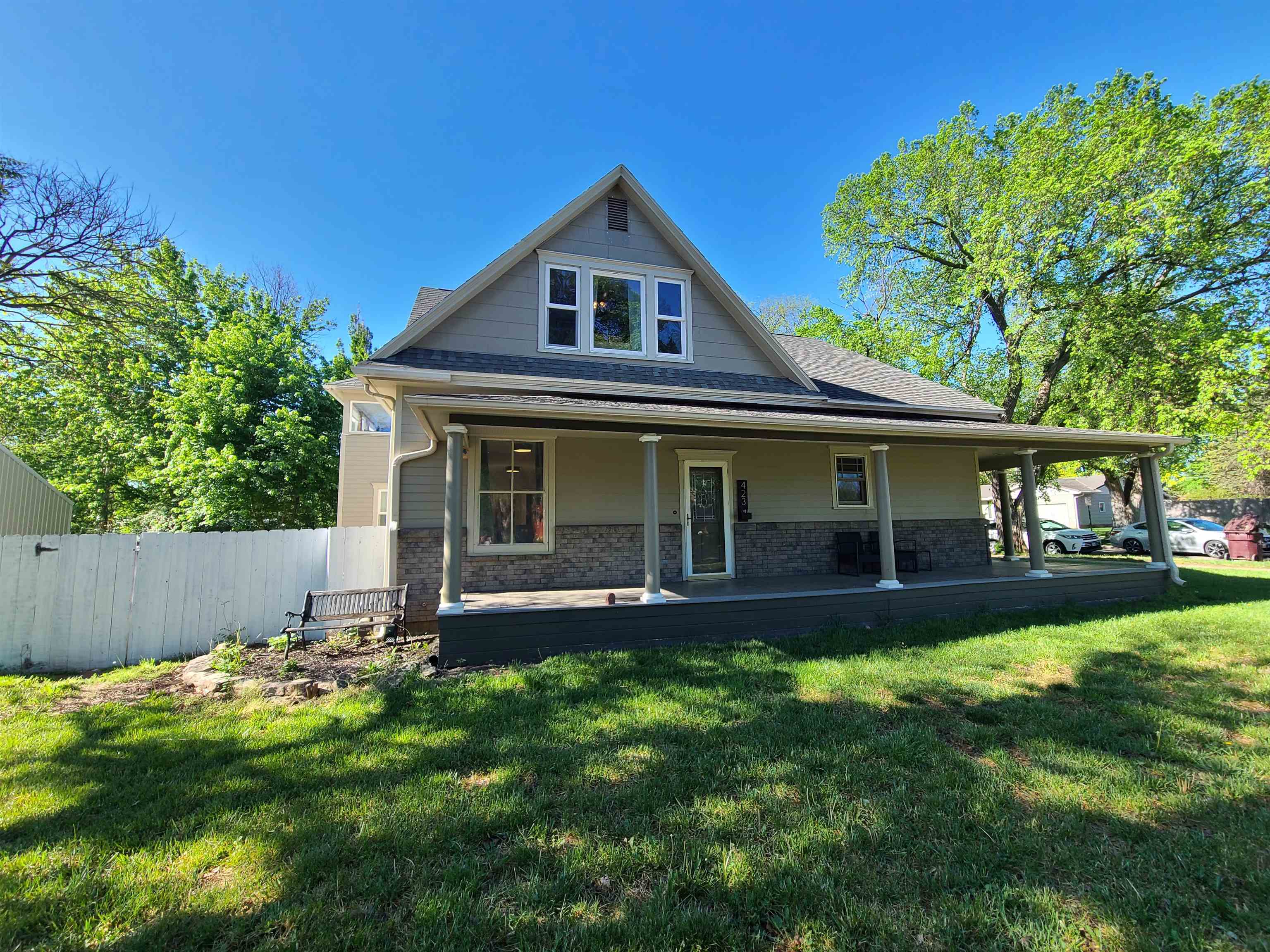 423 W State St. Property Photo
