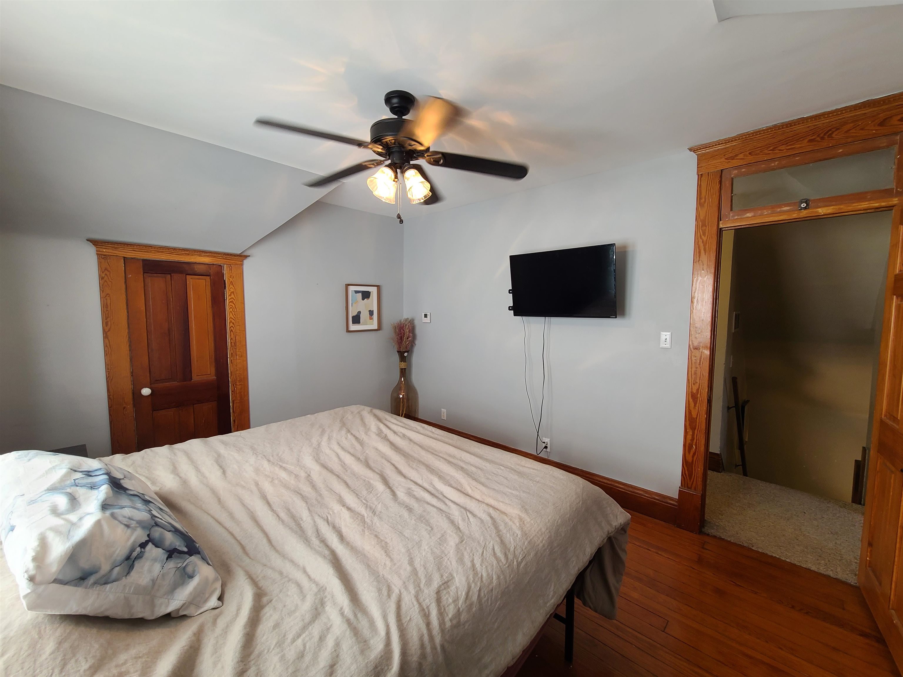 423 W State St. Property Photo 22