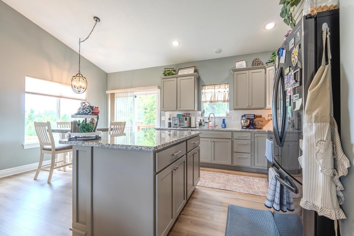 1213 Sontag Dr Property Photo 8