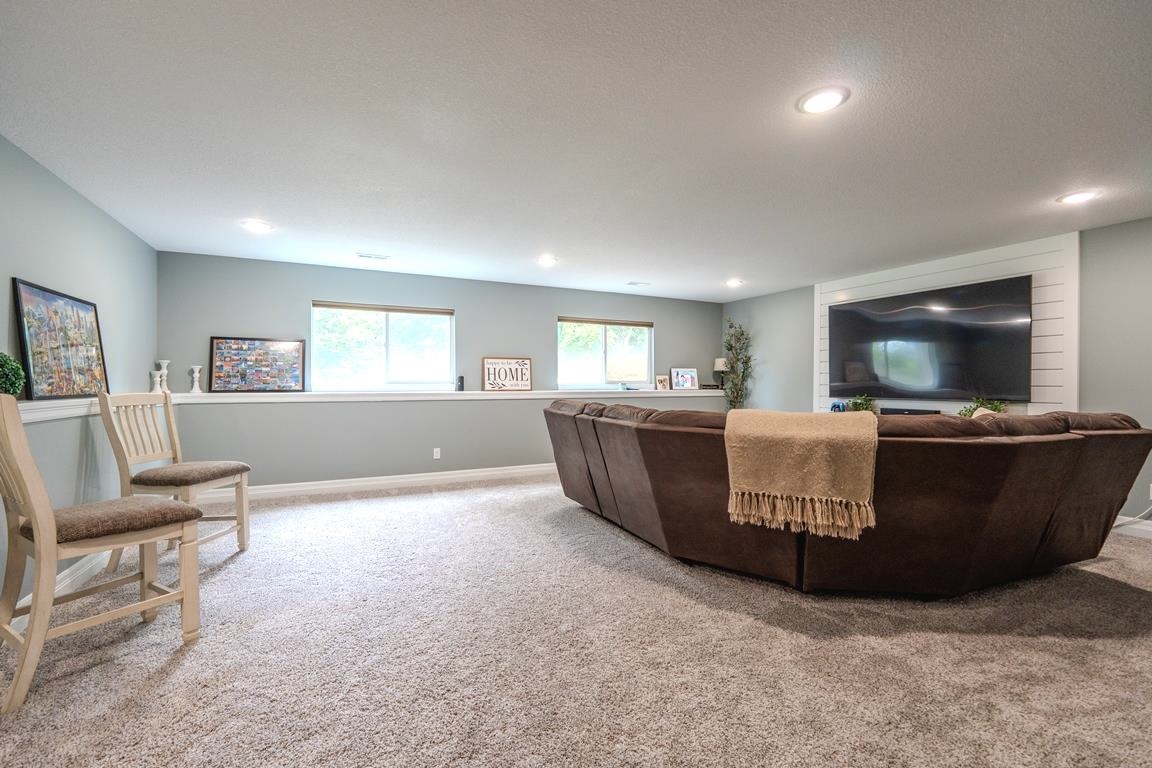 1213 Sontag Dr Property Photo 21