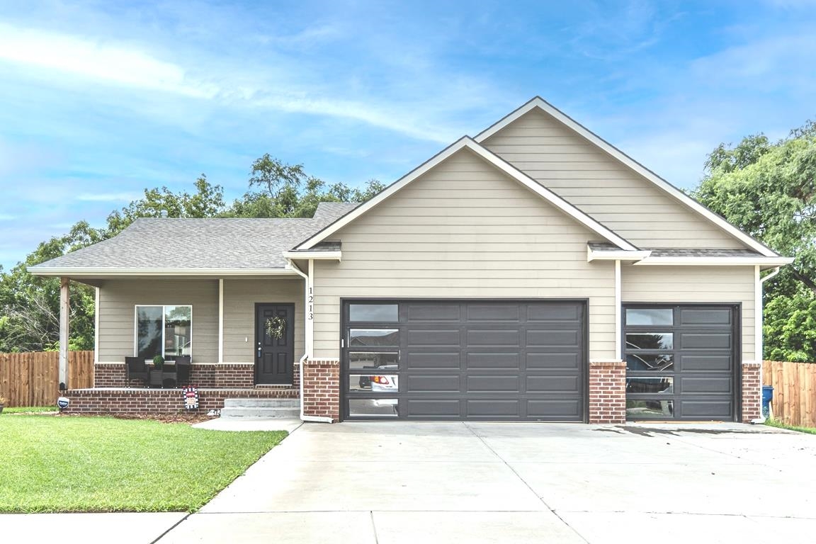 1213 Sontag Dr Property Photo 33