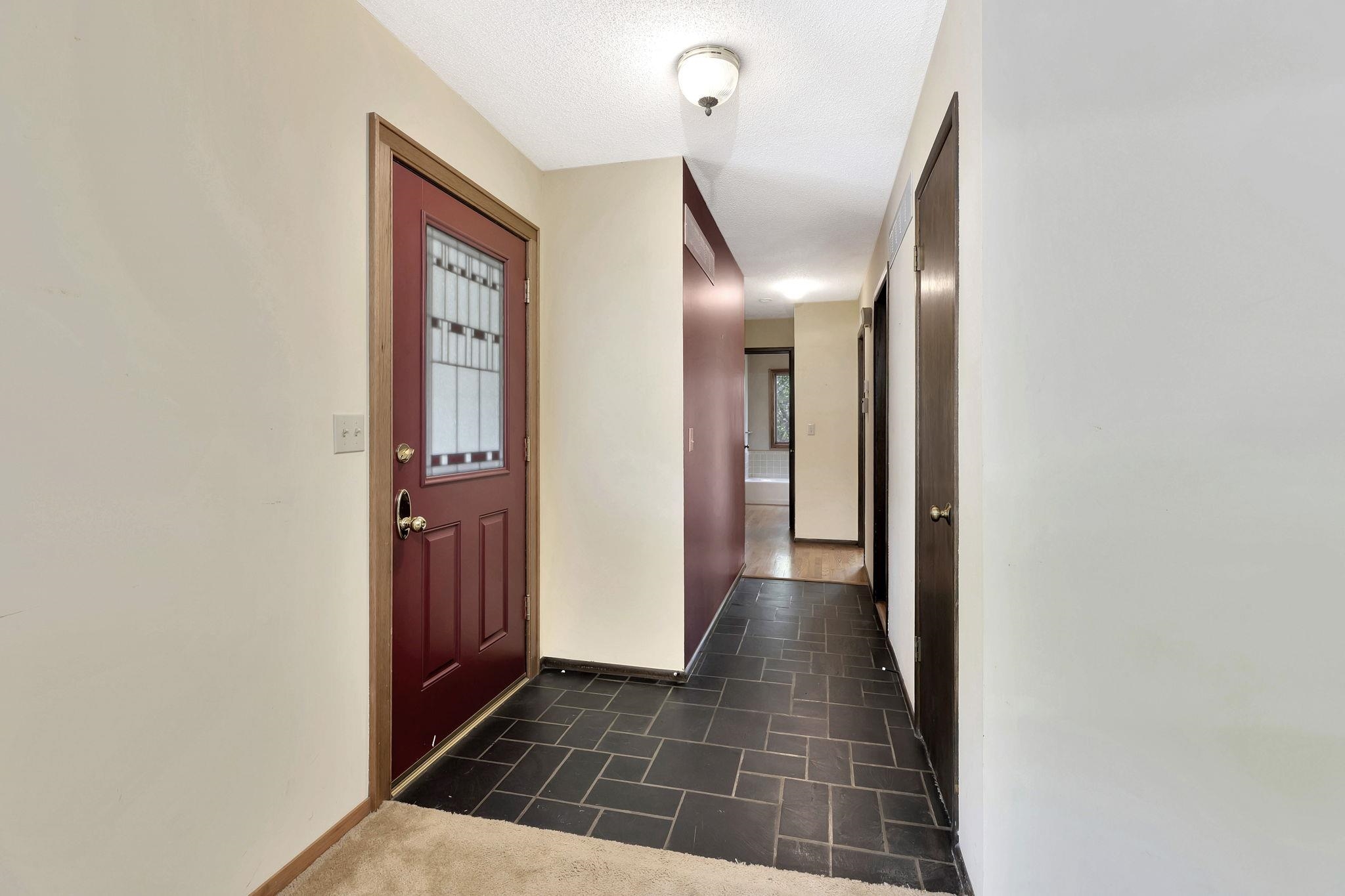 10519 Cora St Property Photo 4