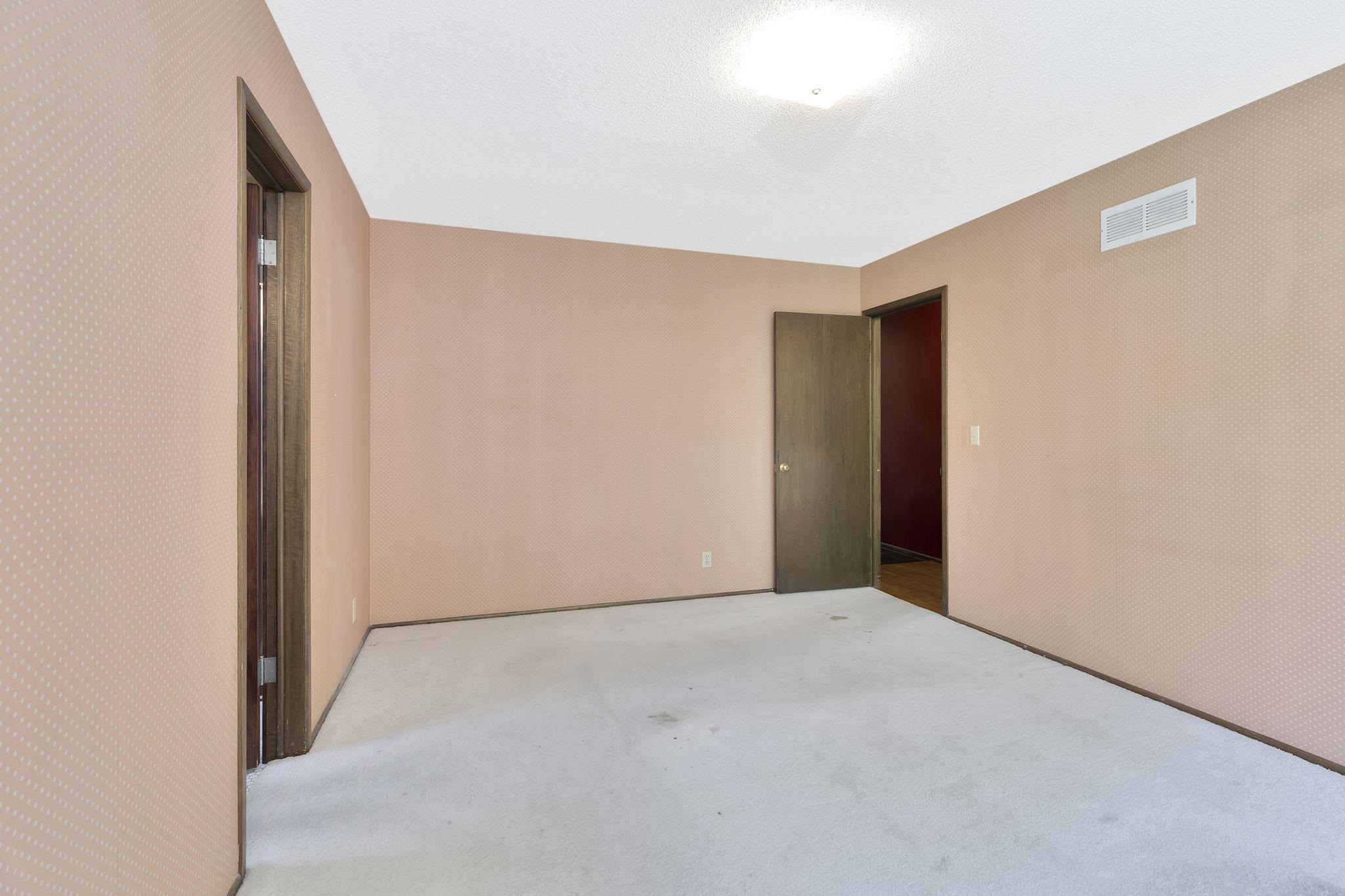 10519 Cora St Property Photo 14