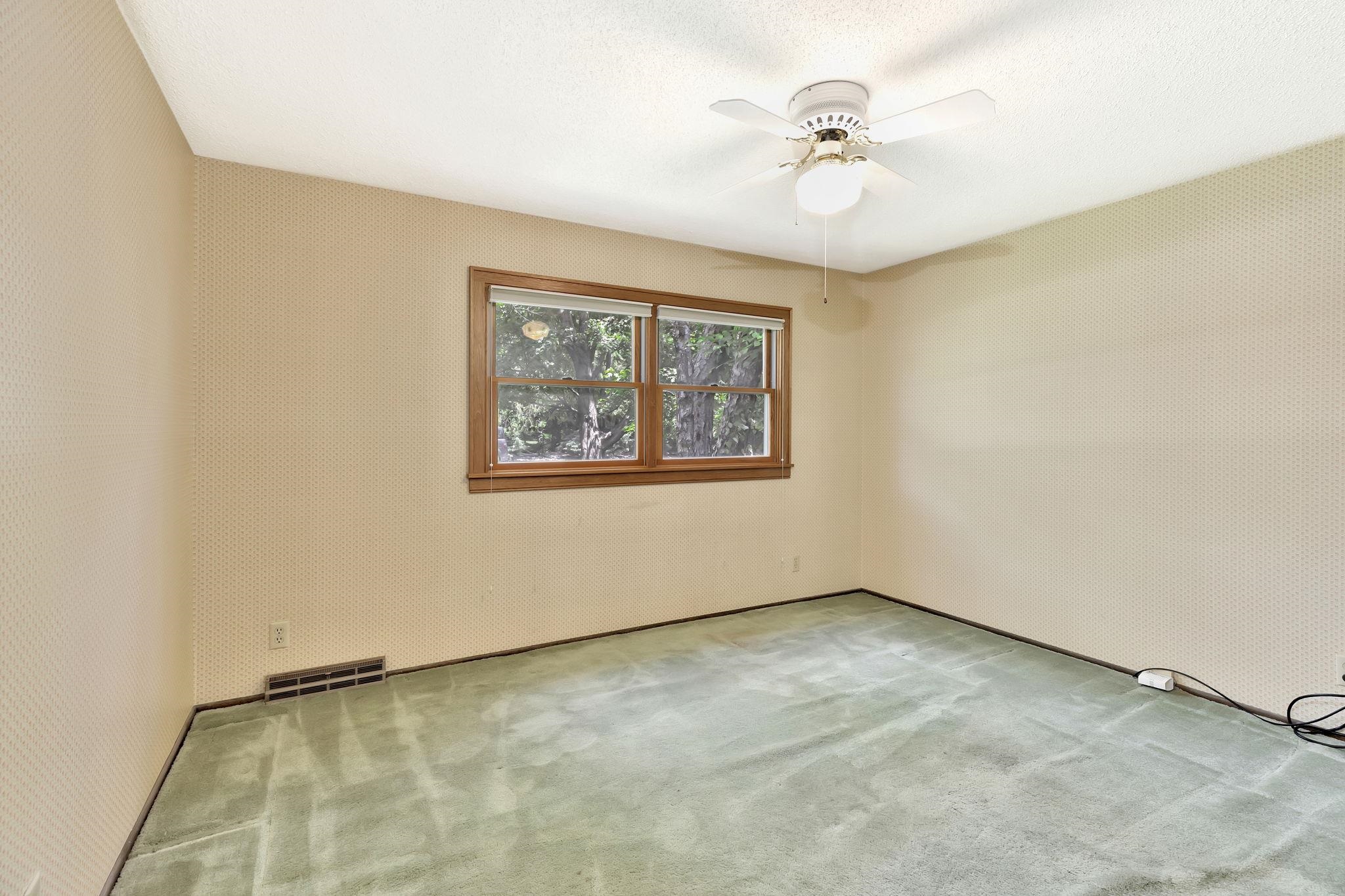 10519 Cora St Property Photo 18