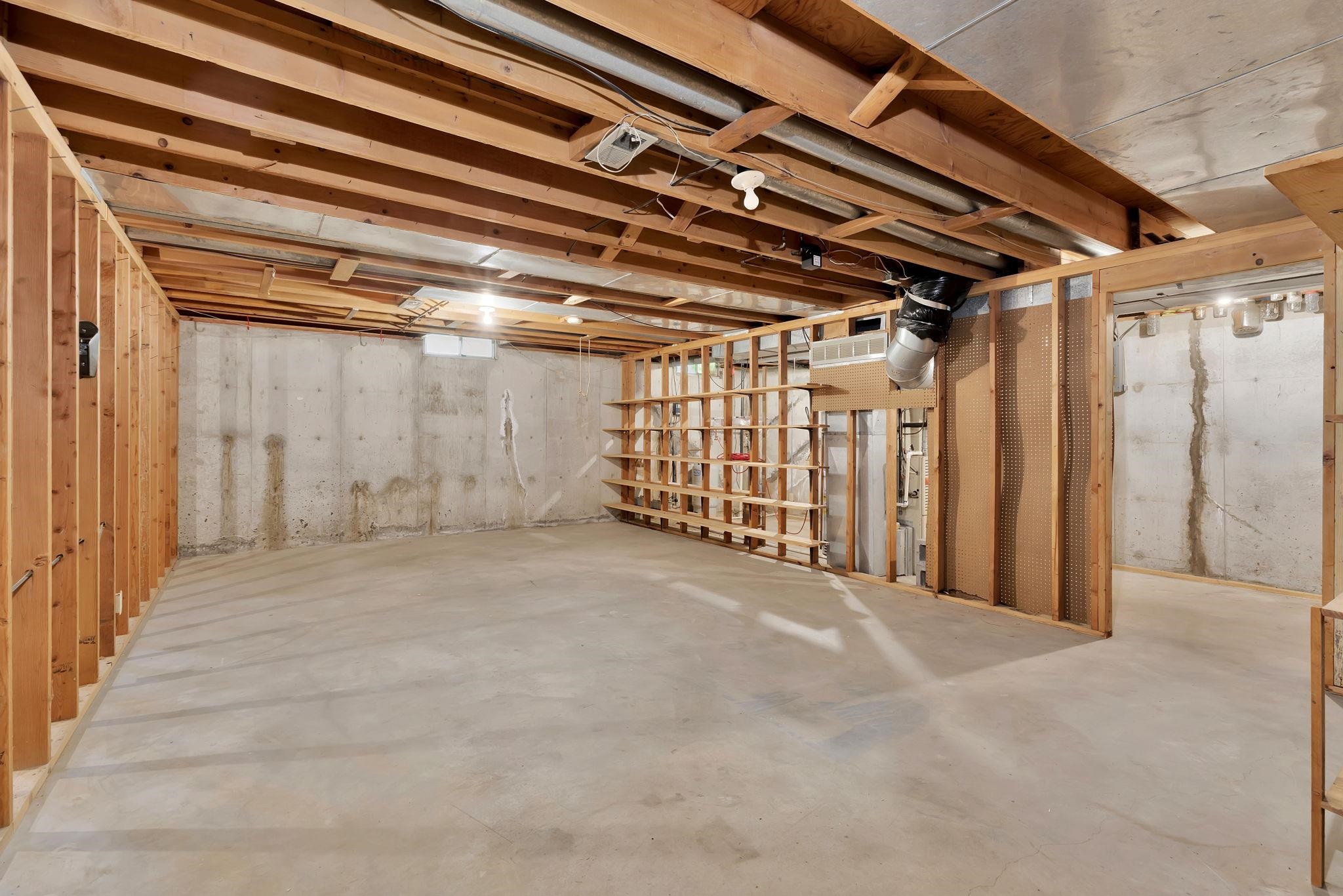 10519 Cora St Property Photo 24