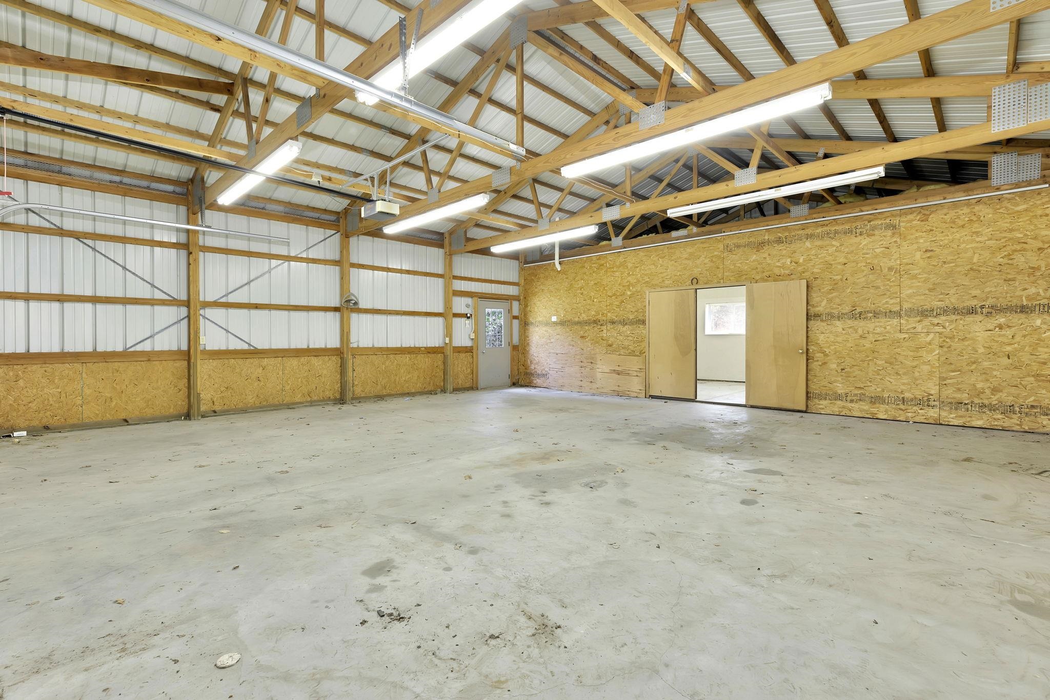 10519 Cora St Property Photo 28