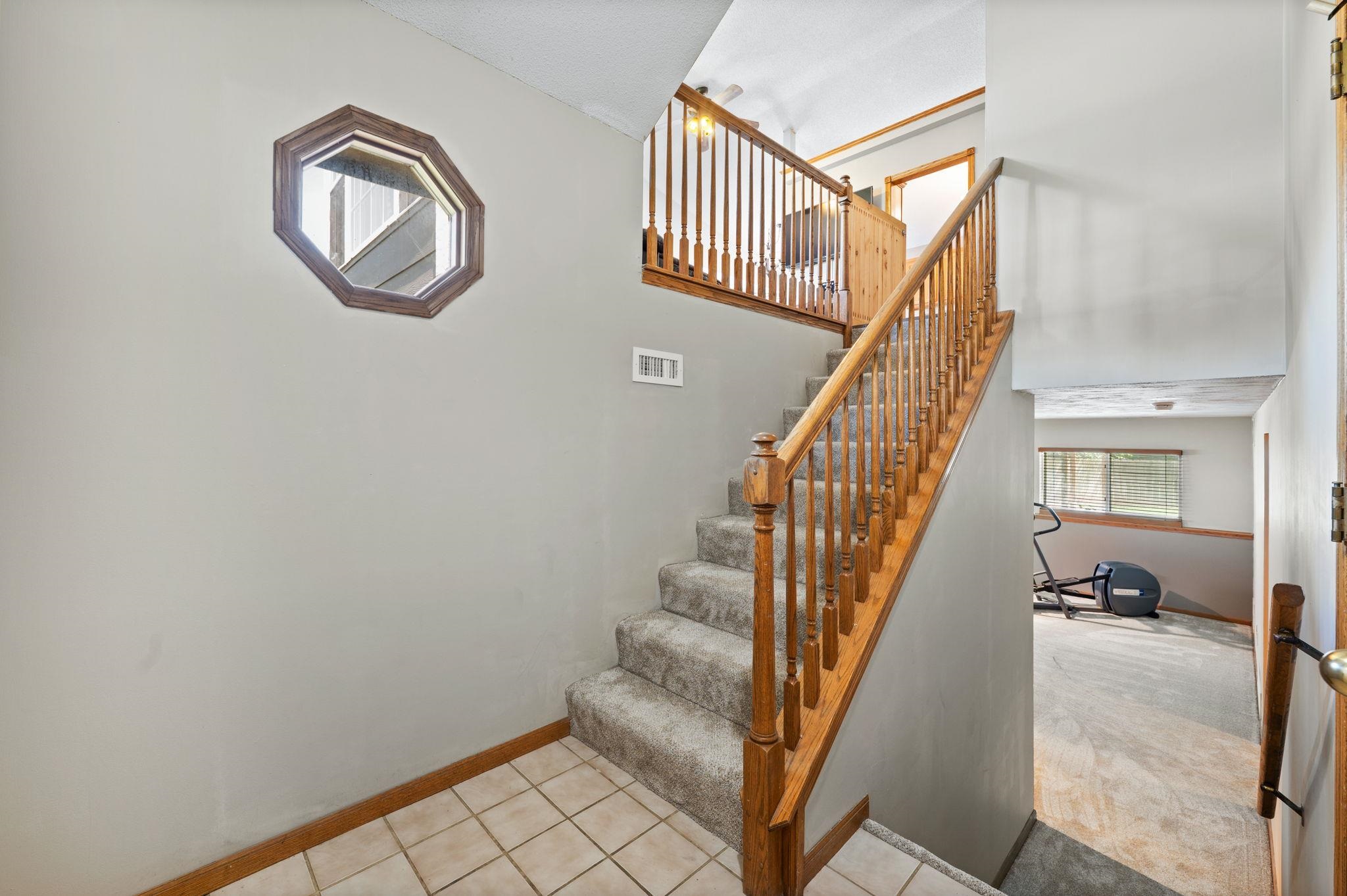 402 S Limuel St Property Photo 12