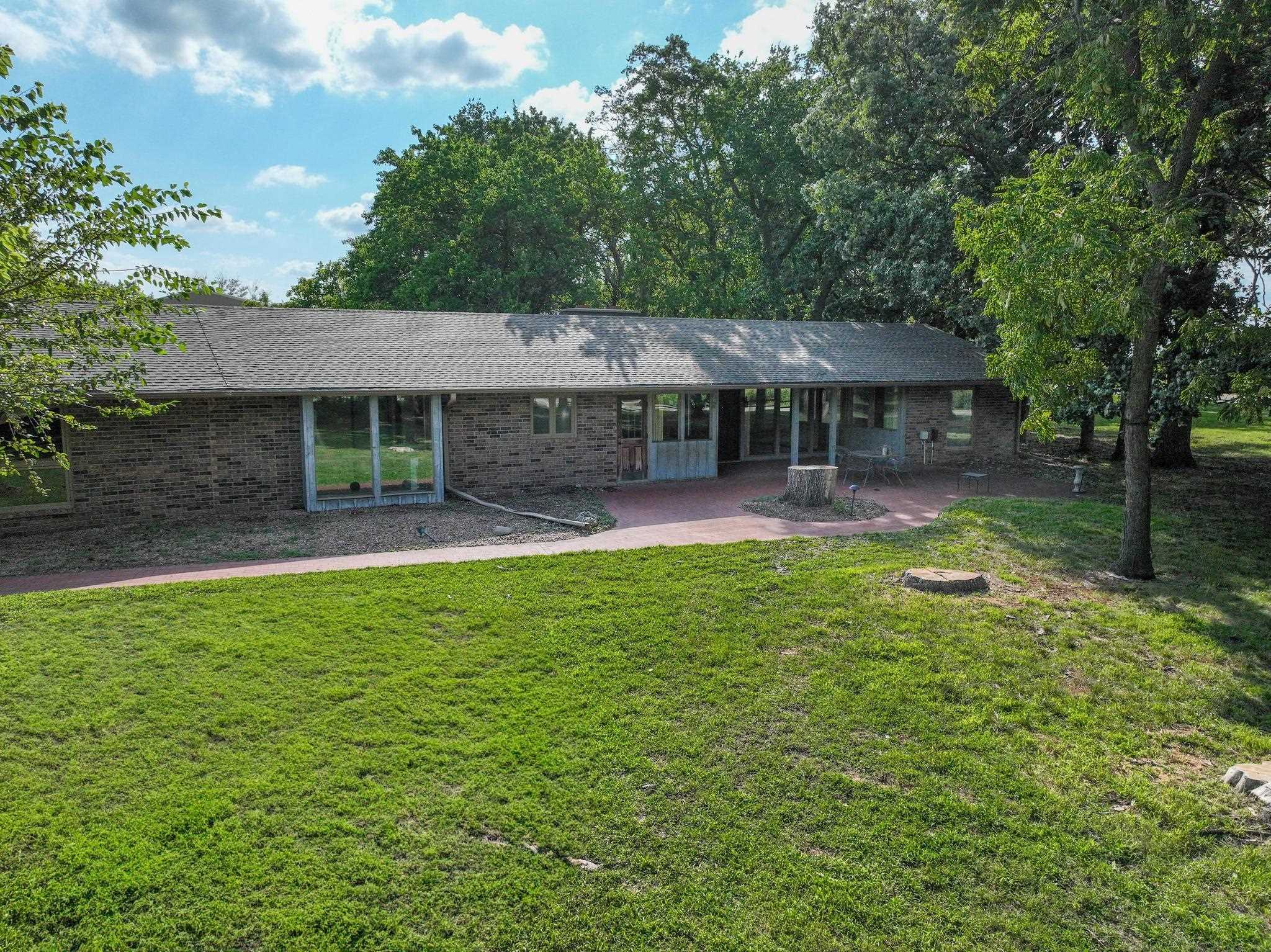 3105 W 1st St Property Photo