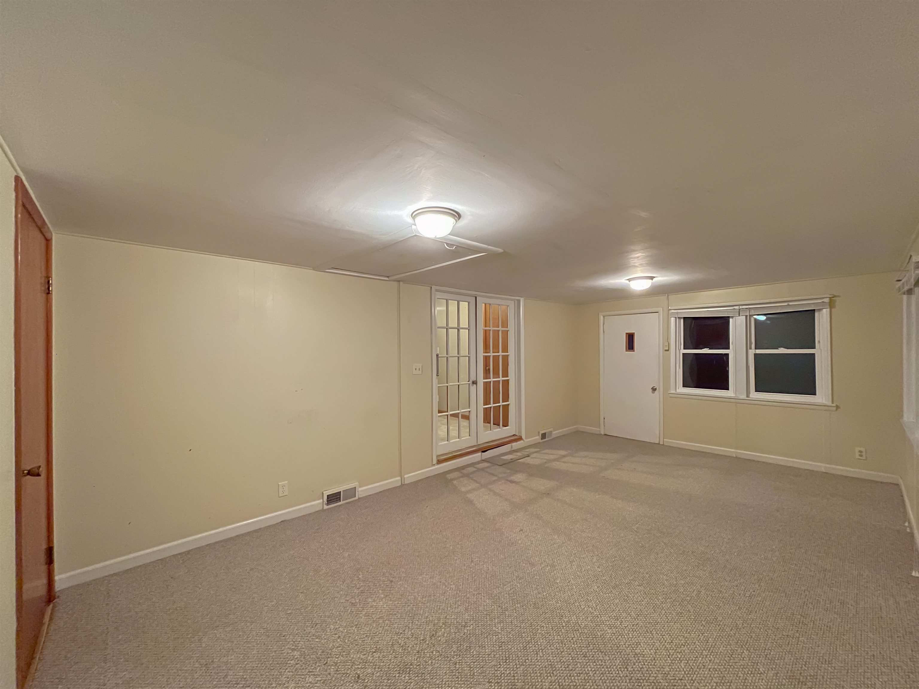 210 Stanley Dr Property Photo 8