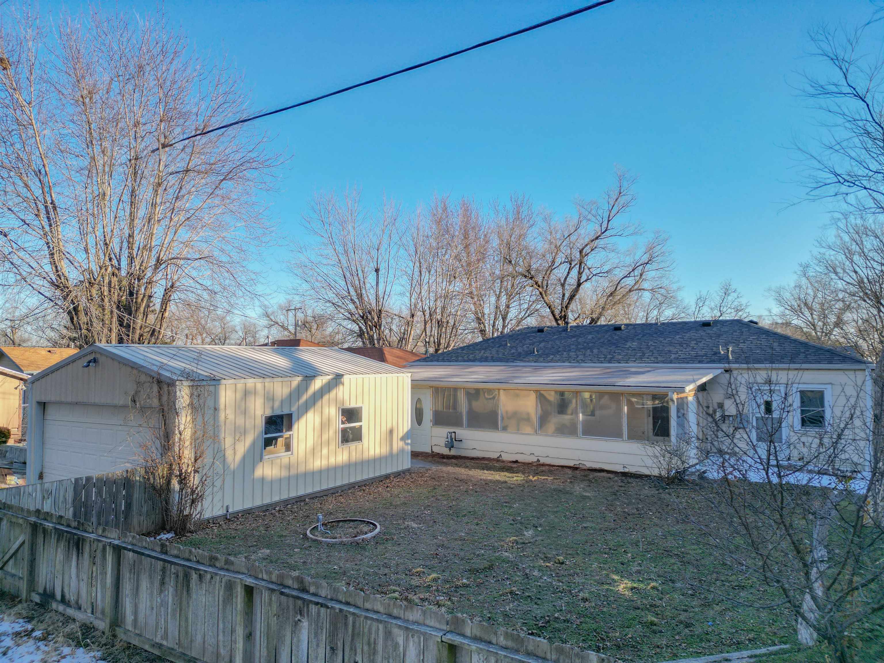 210 Stanley Dr Property Photo 25
