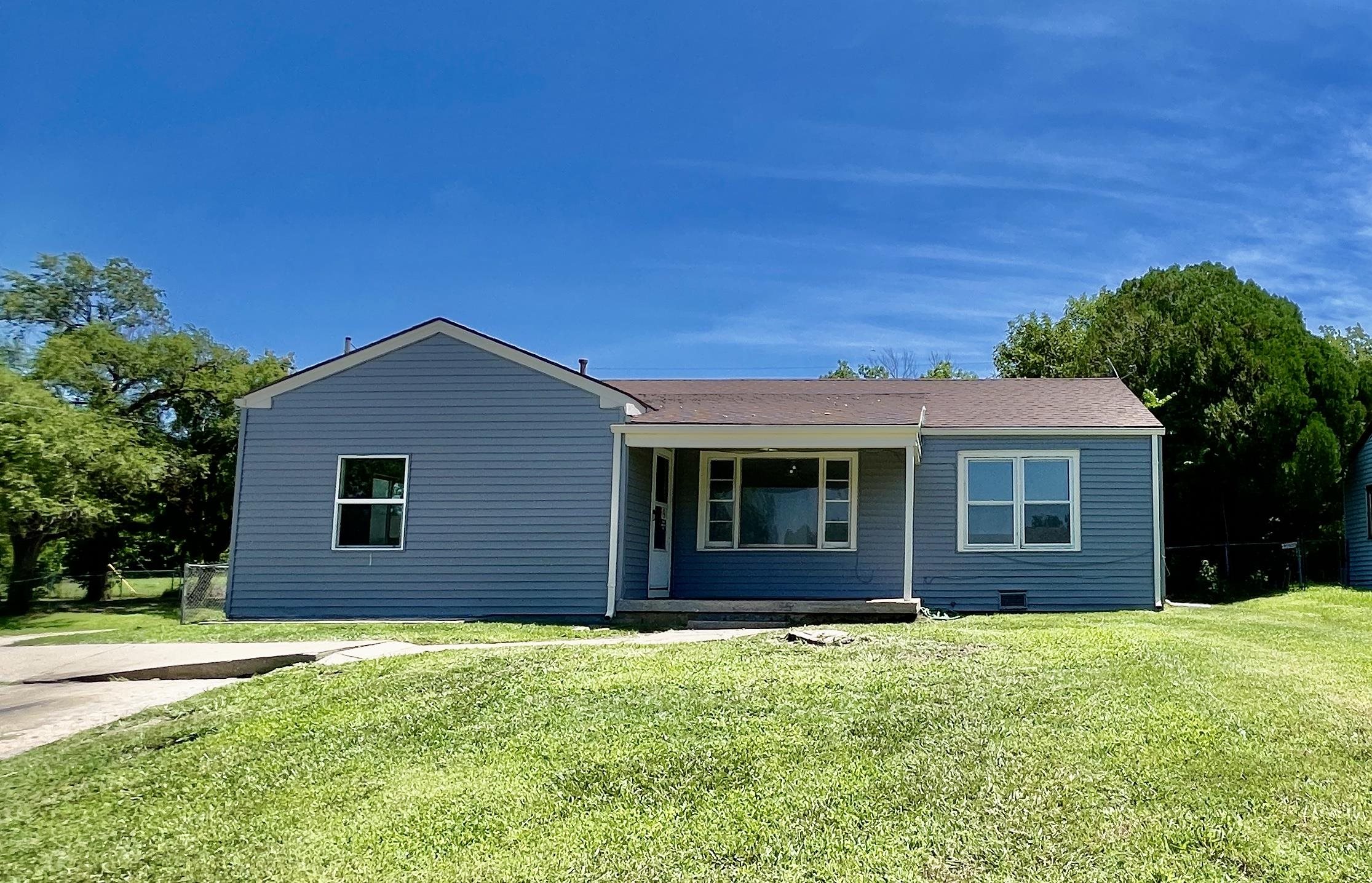 2268 N Erie Ave Property Photo