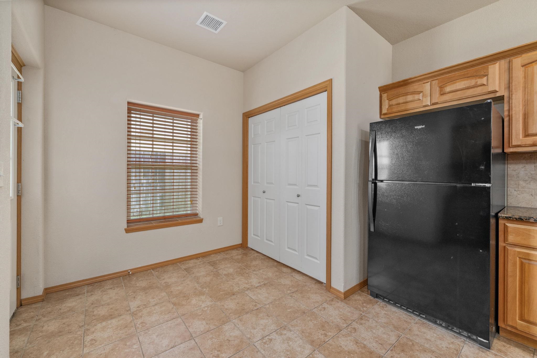 201 E Karla Ave Property Photo 13
