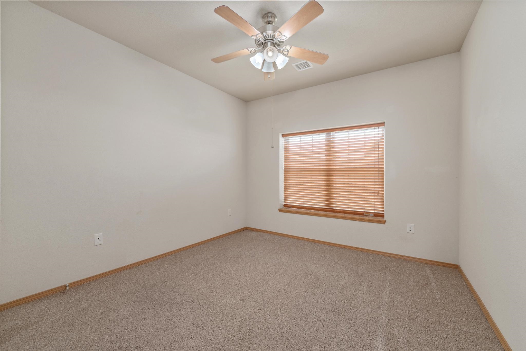 201 E Karla Ave Property Photo 20