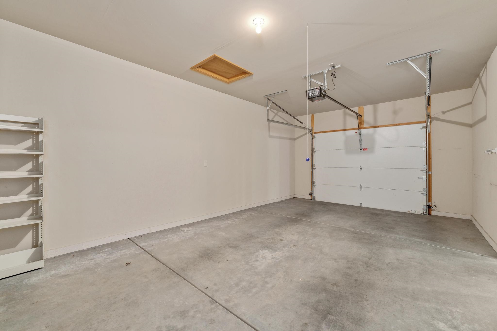 201 E Karla Ave Property Photo 23