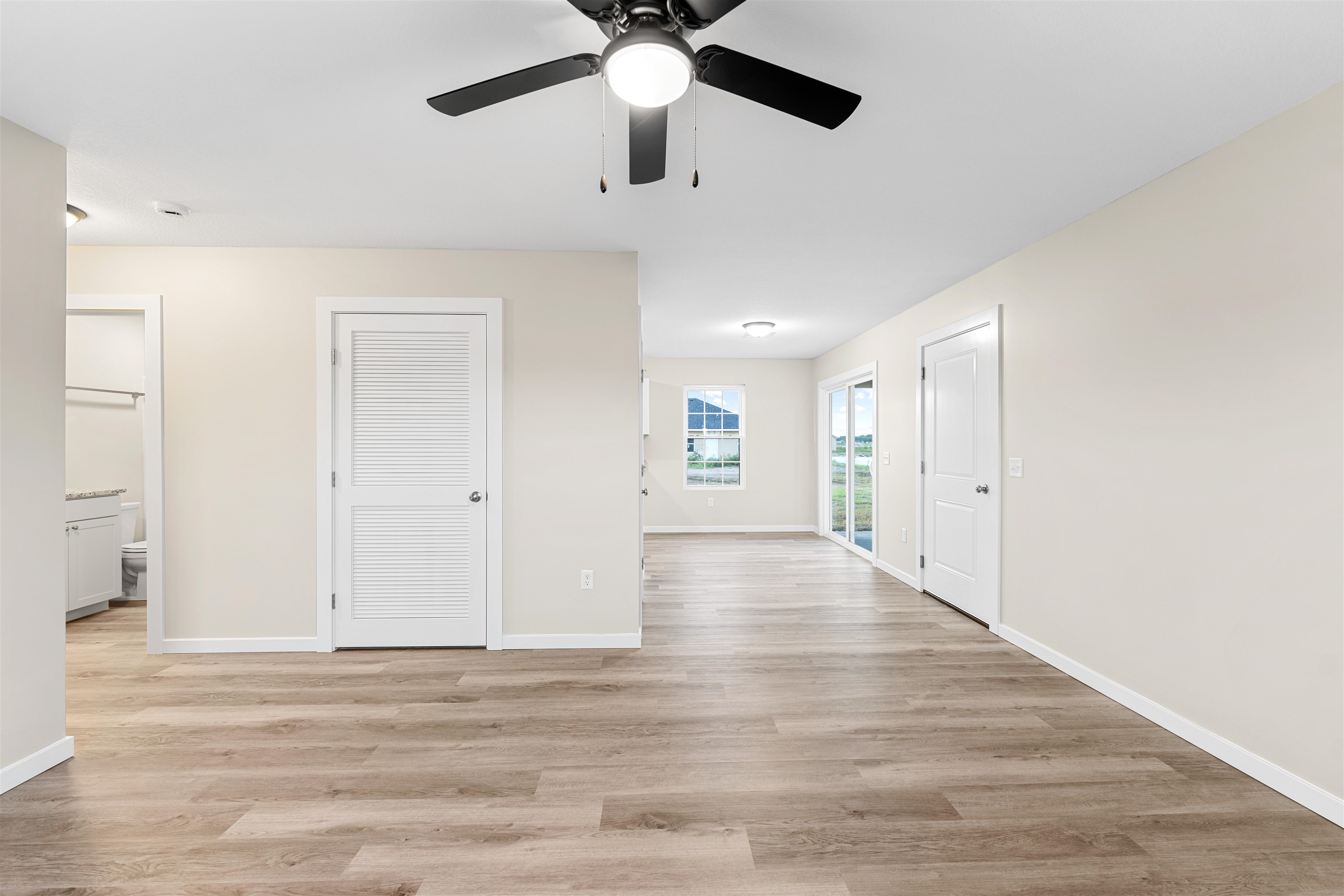 1225 Harbor Dr Property Photo 2