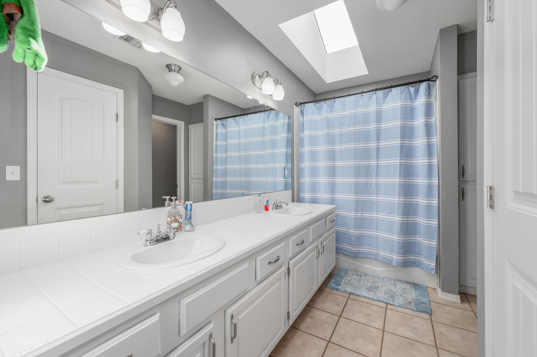 2323 N Stoneybrook Ct Property Photo 20