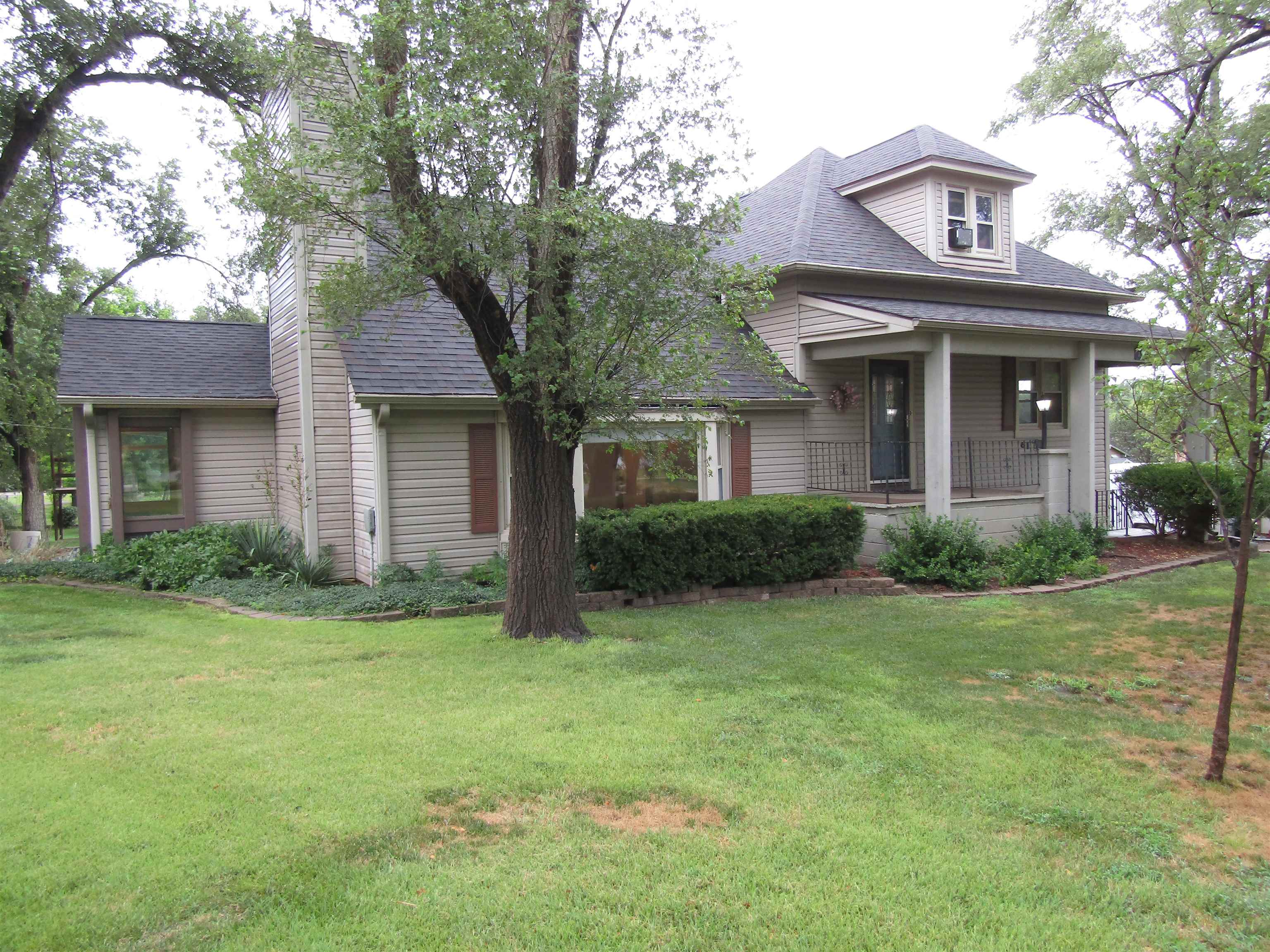 1122 S Marymount Rd Property Photo 1