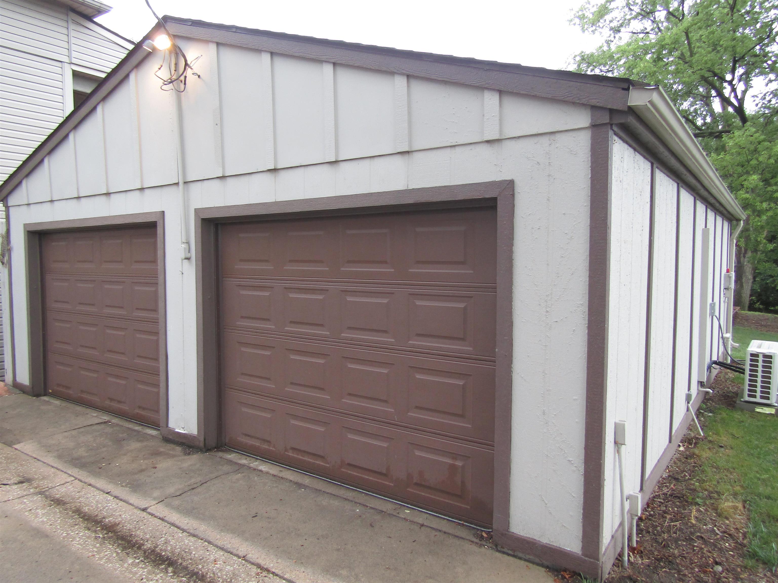 1122 S Marymount Rd Property Photo 5