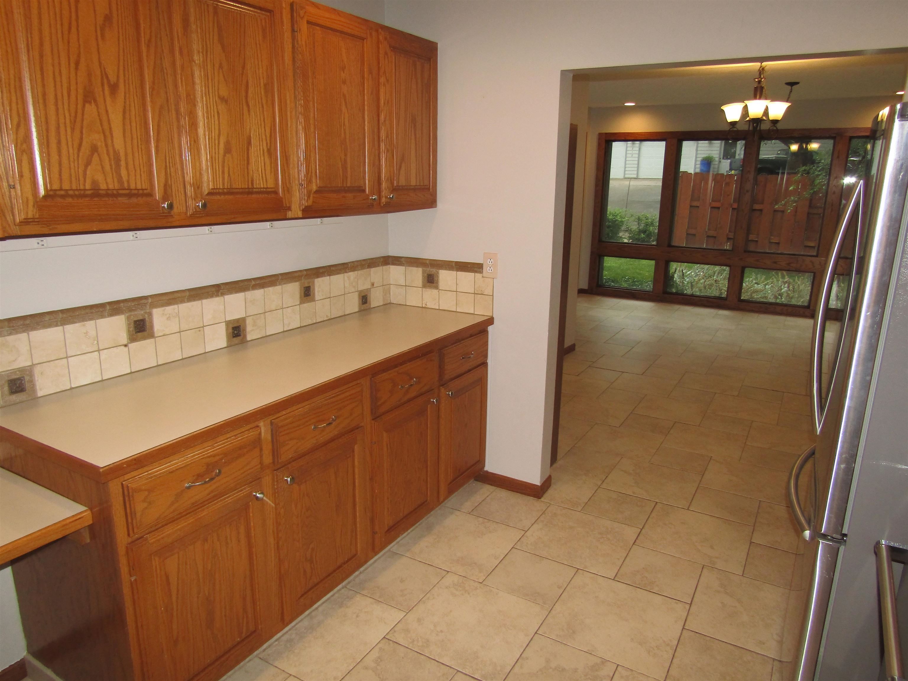1122 S Marymount Rd Property Photo 14