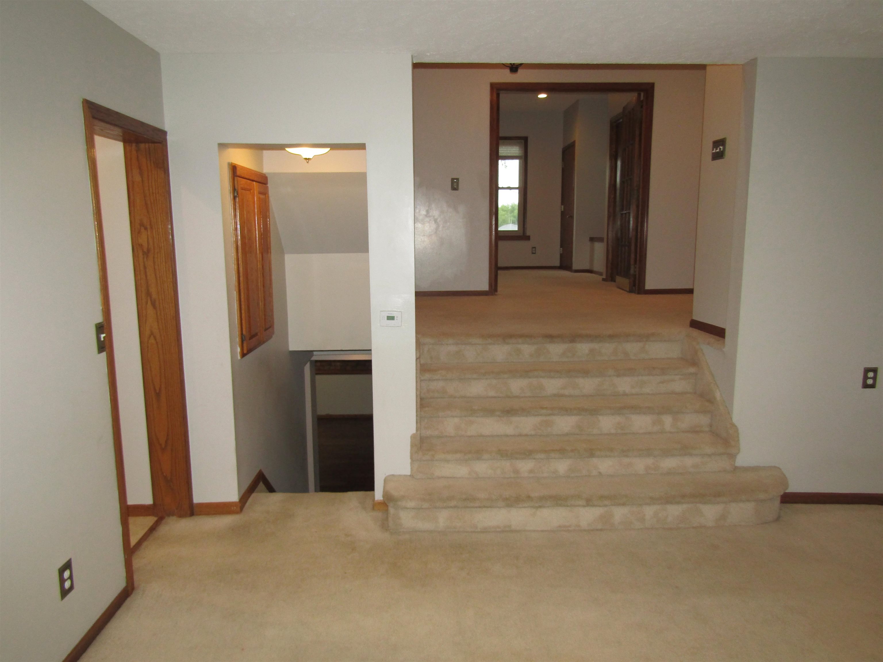 1122 S Marymount Rd Property Photo 16