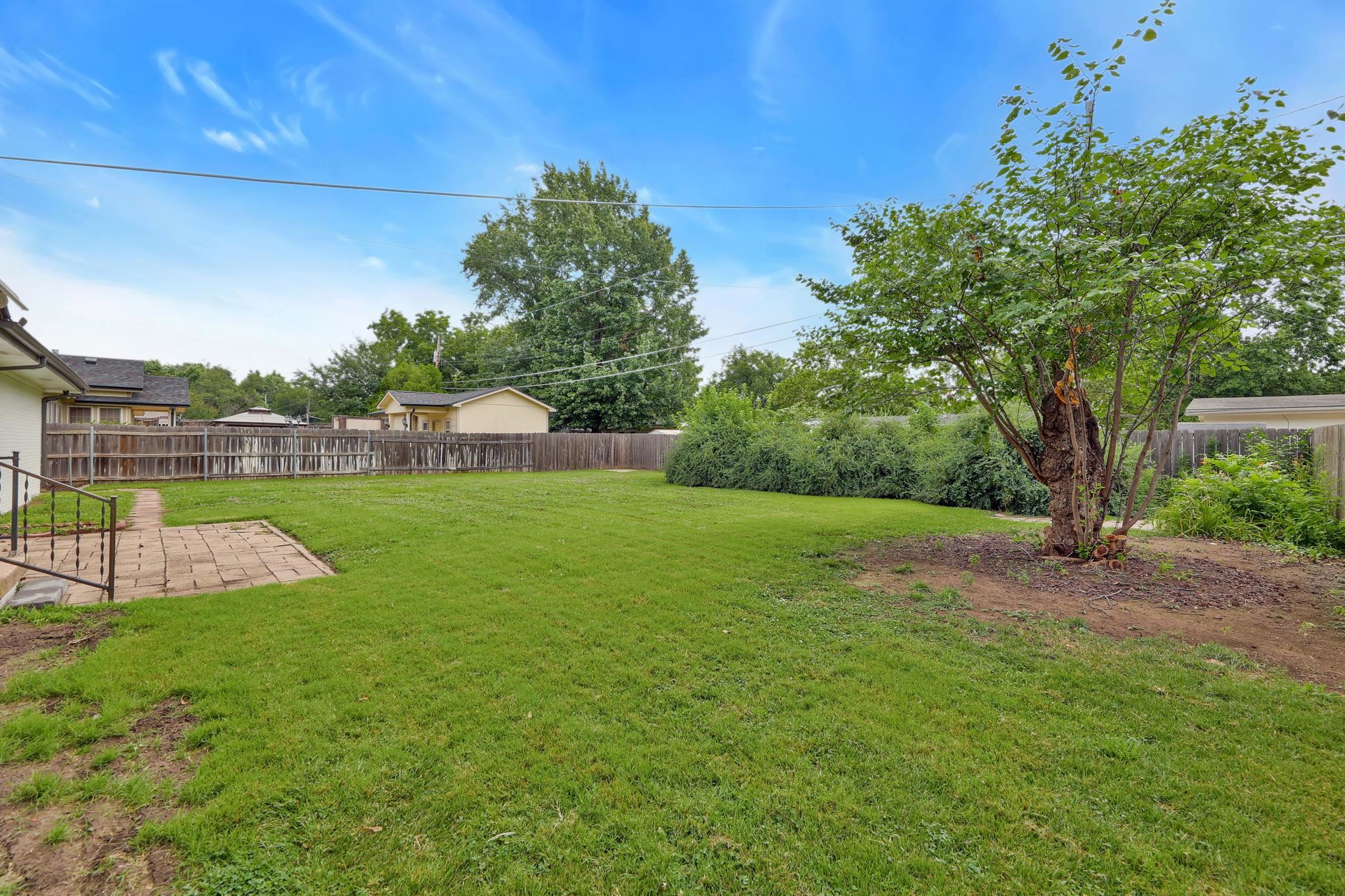 800 N Valleyview Ln Property Photo 34