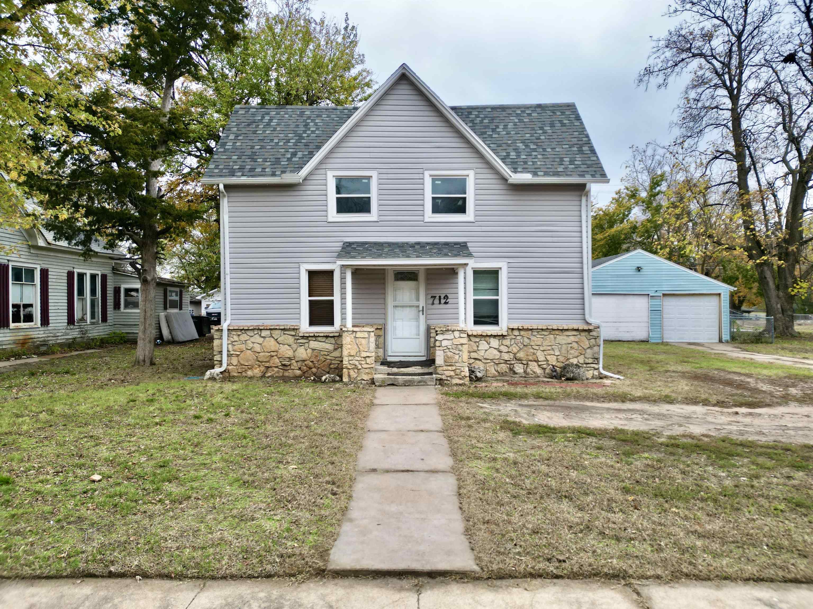 712 S C St Property Photo 1