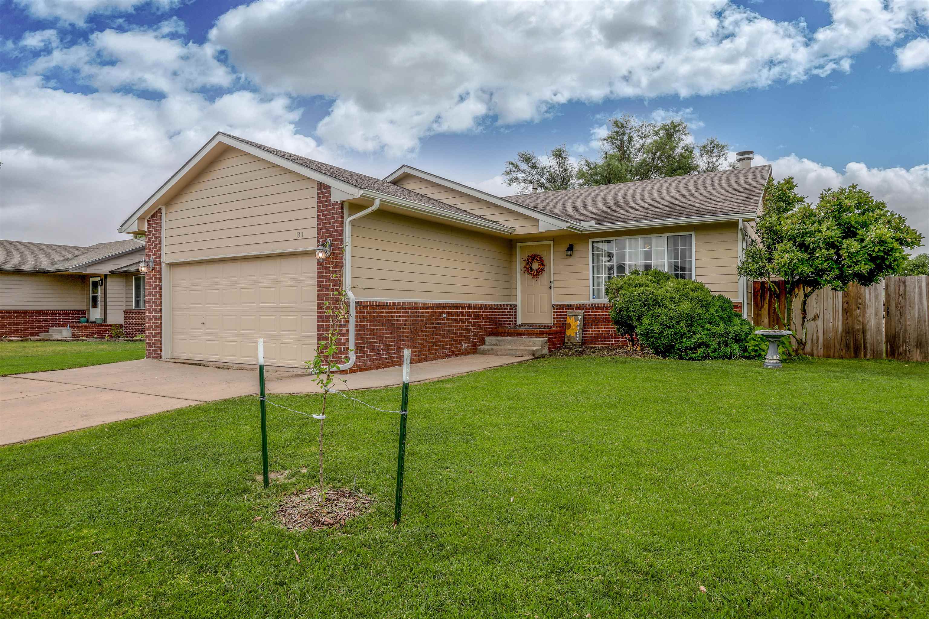 1311 Summerwood Property Photo 1