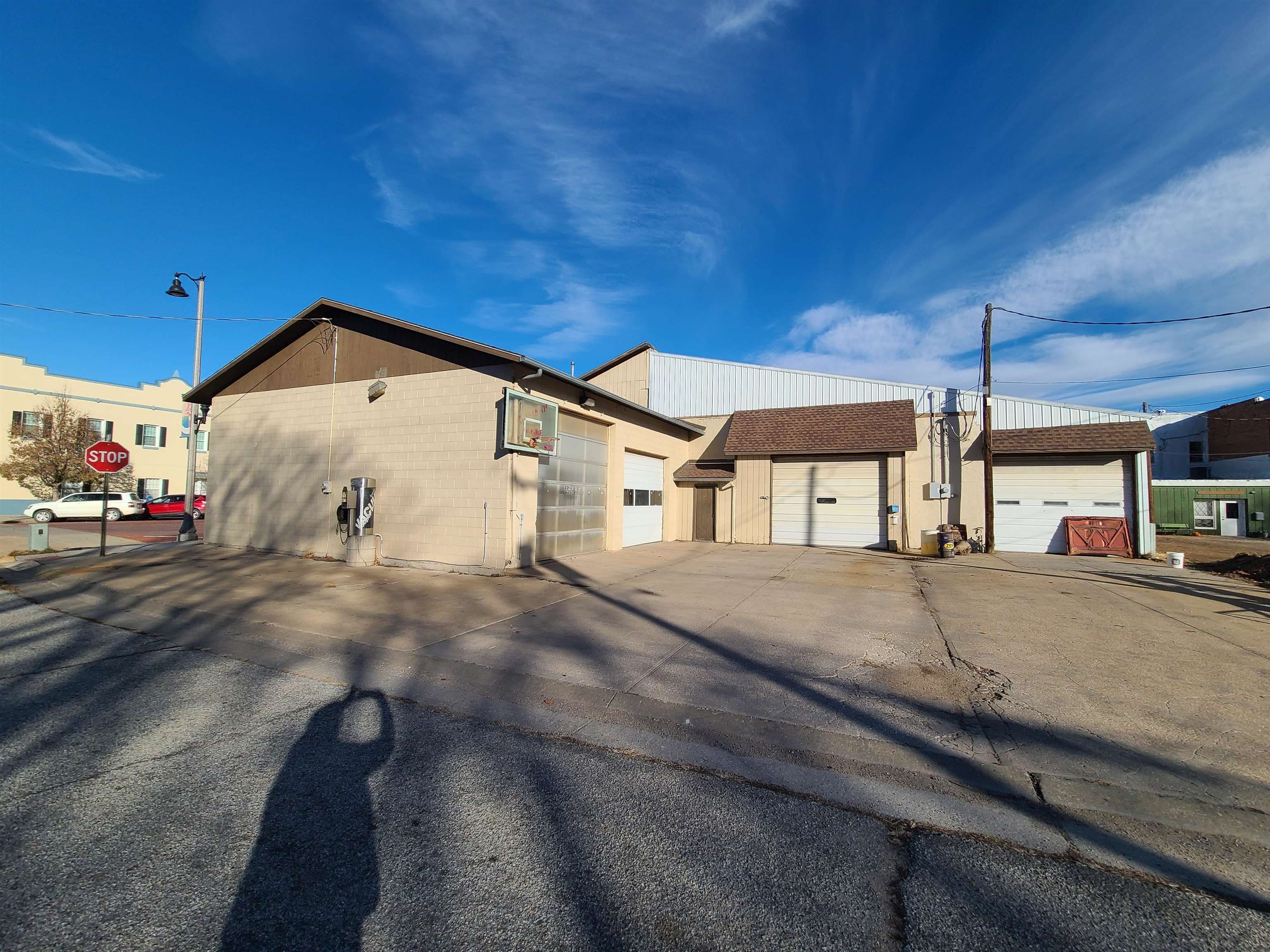 102 S Main St Property Photo 6