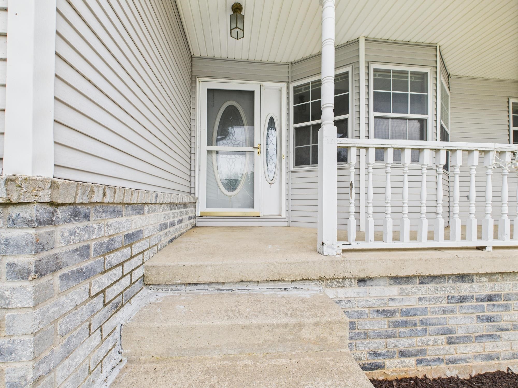 1497 Boxwood Ln Property Photo 4