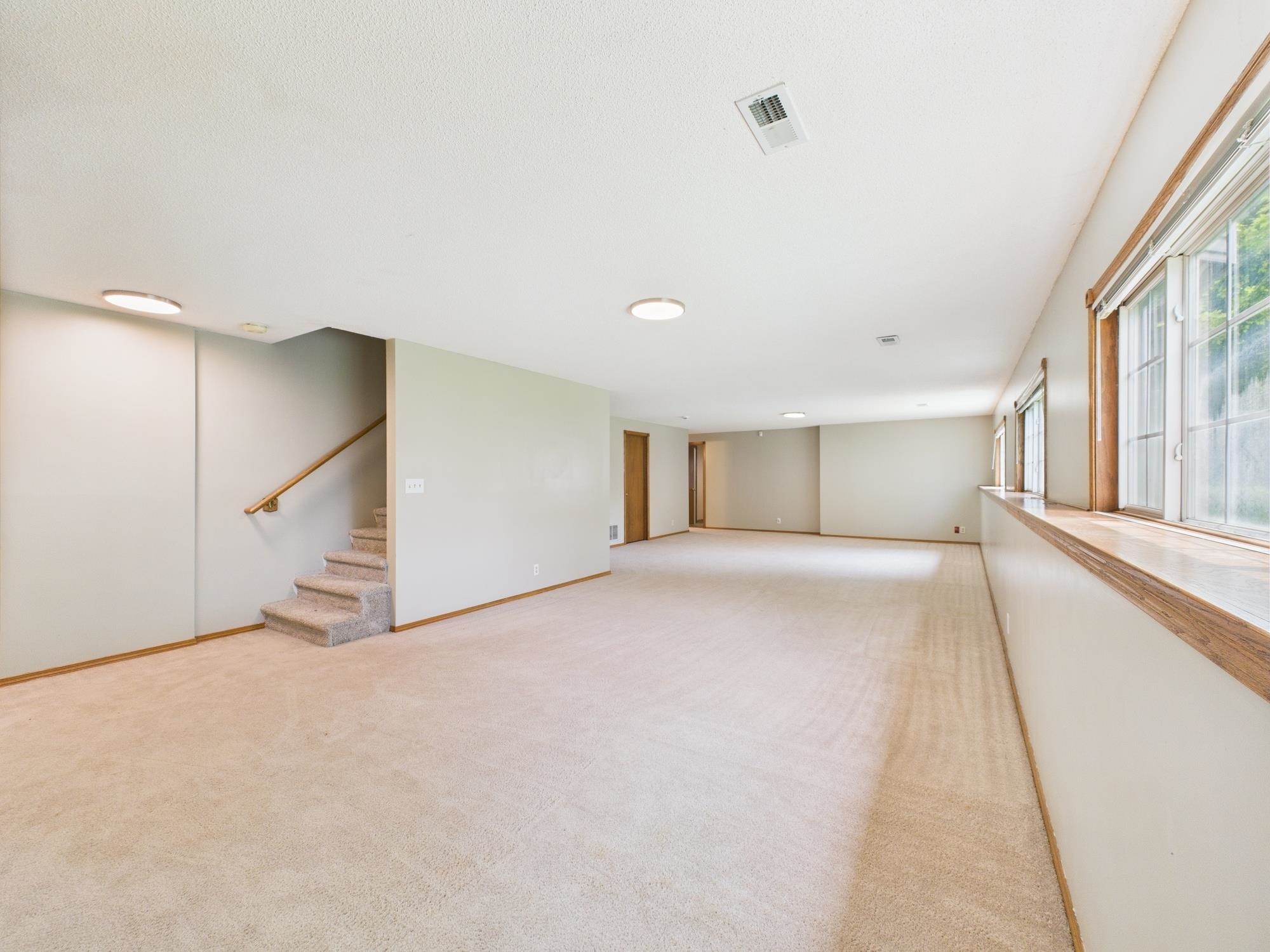 1497 Boxwood Ln Property Photo 24