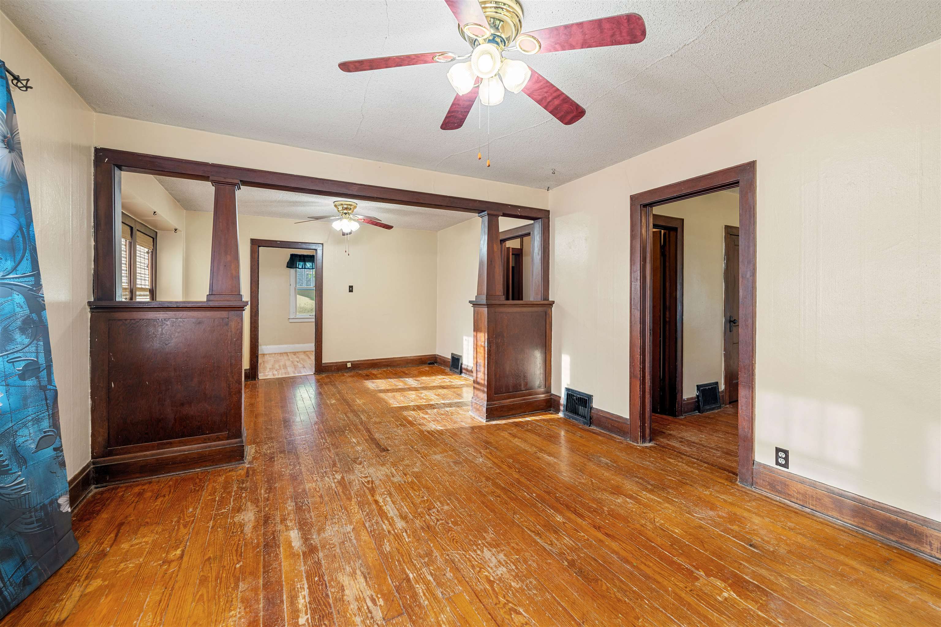 109 E Swensson Ave Property Photo 12