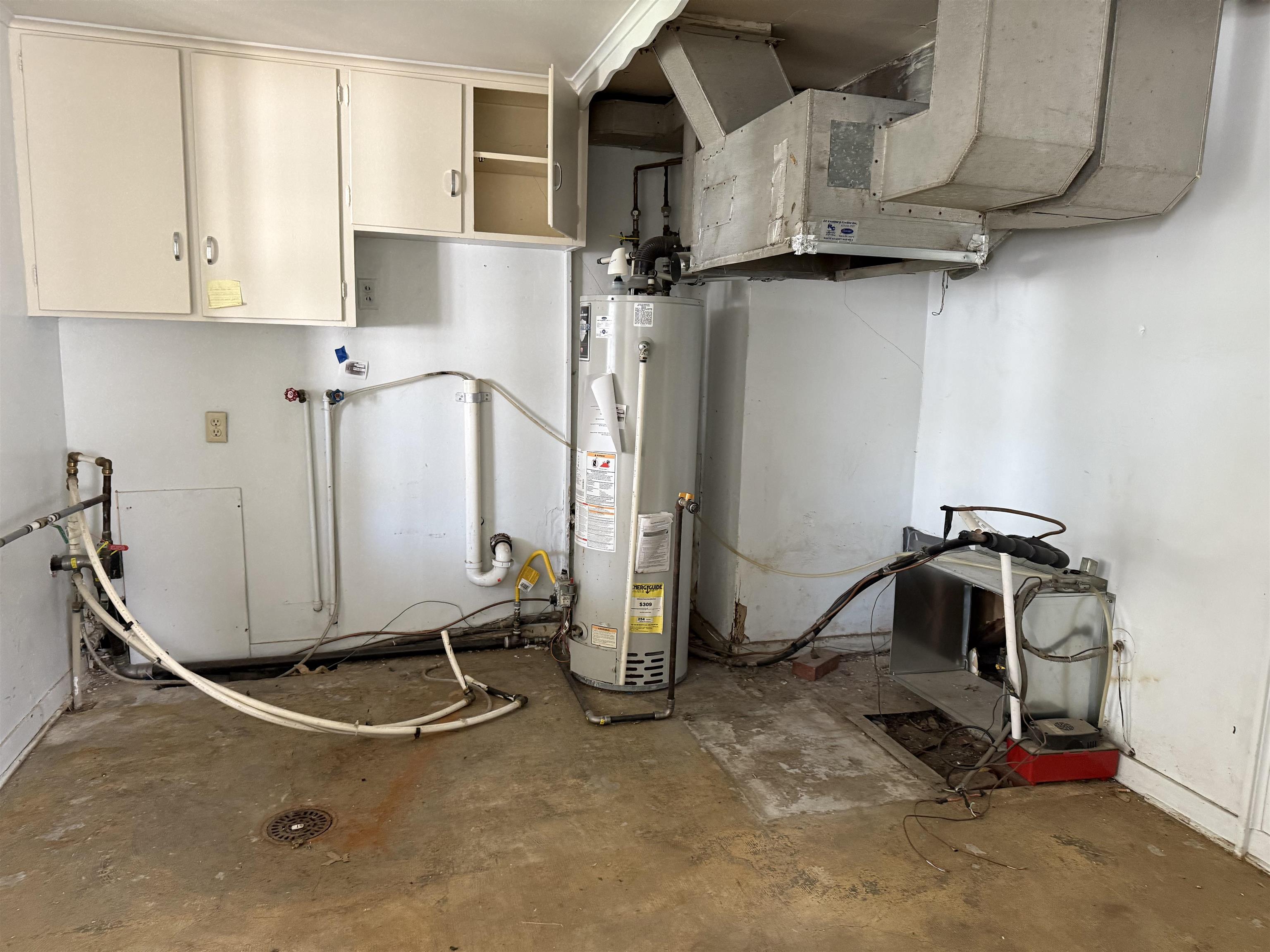 111 S Park St Property Photo 10