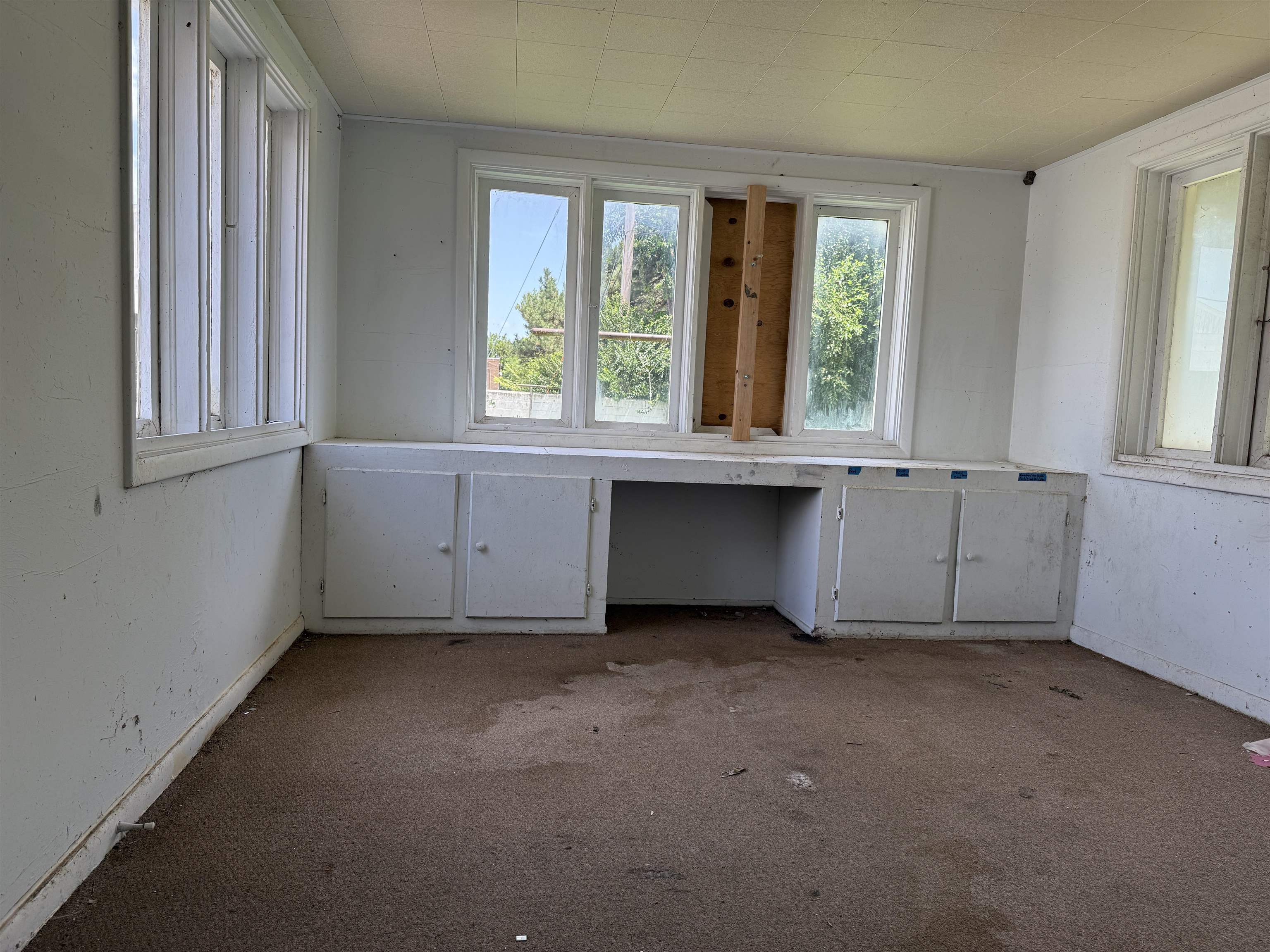 111 S Park St Property Photo 12