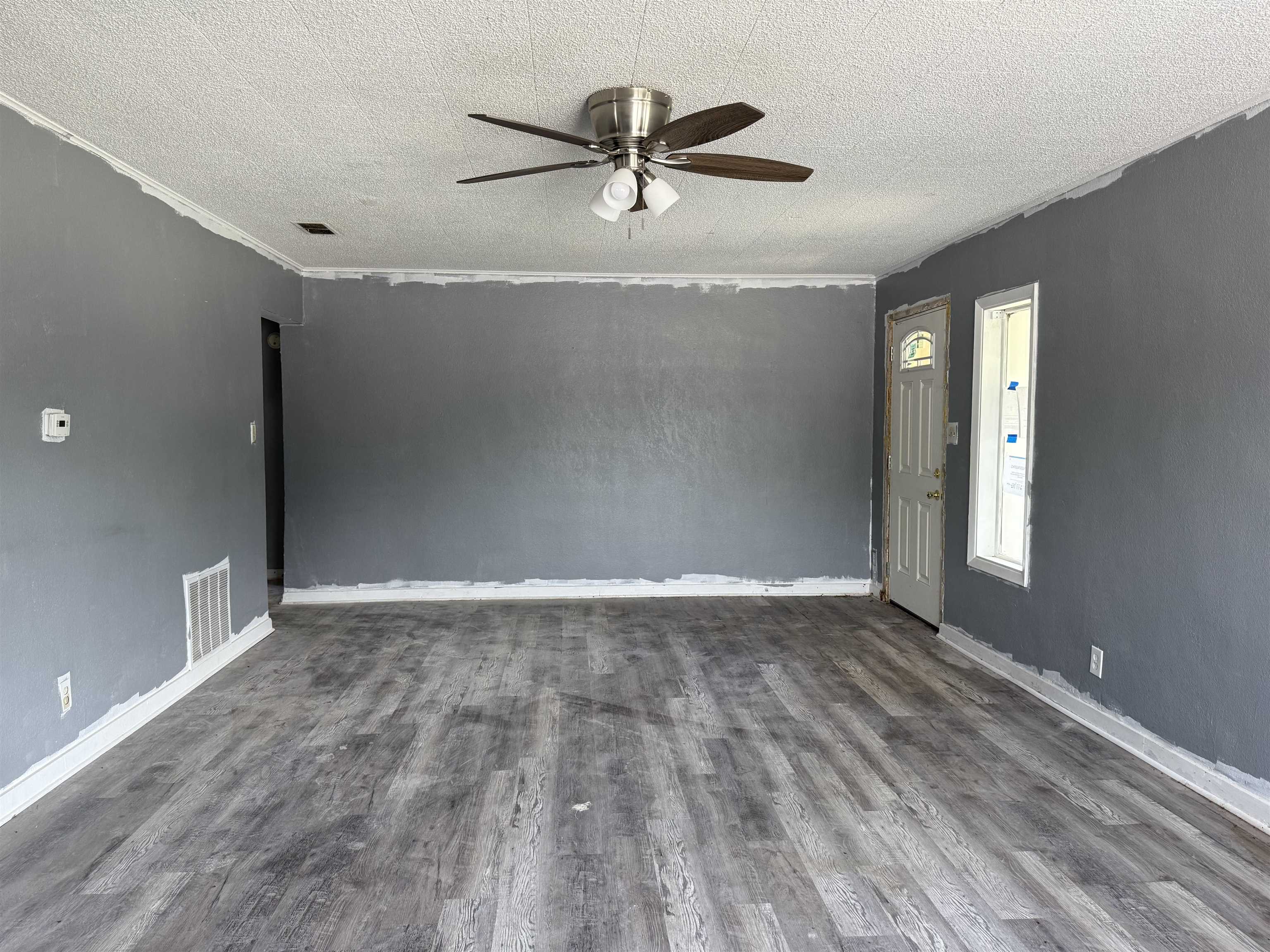 111 S Park St Property Photo 14
