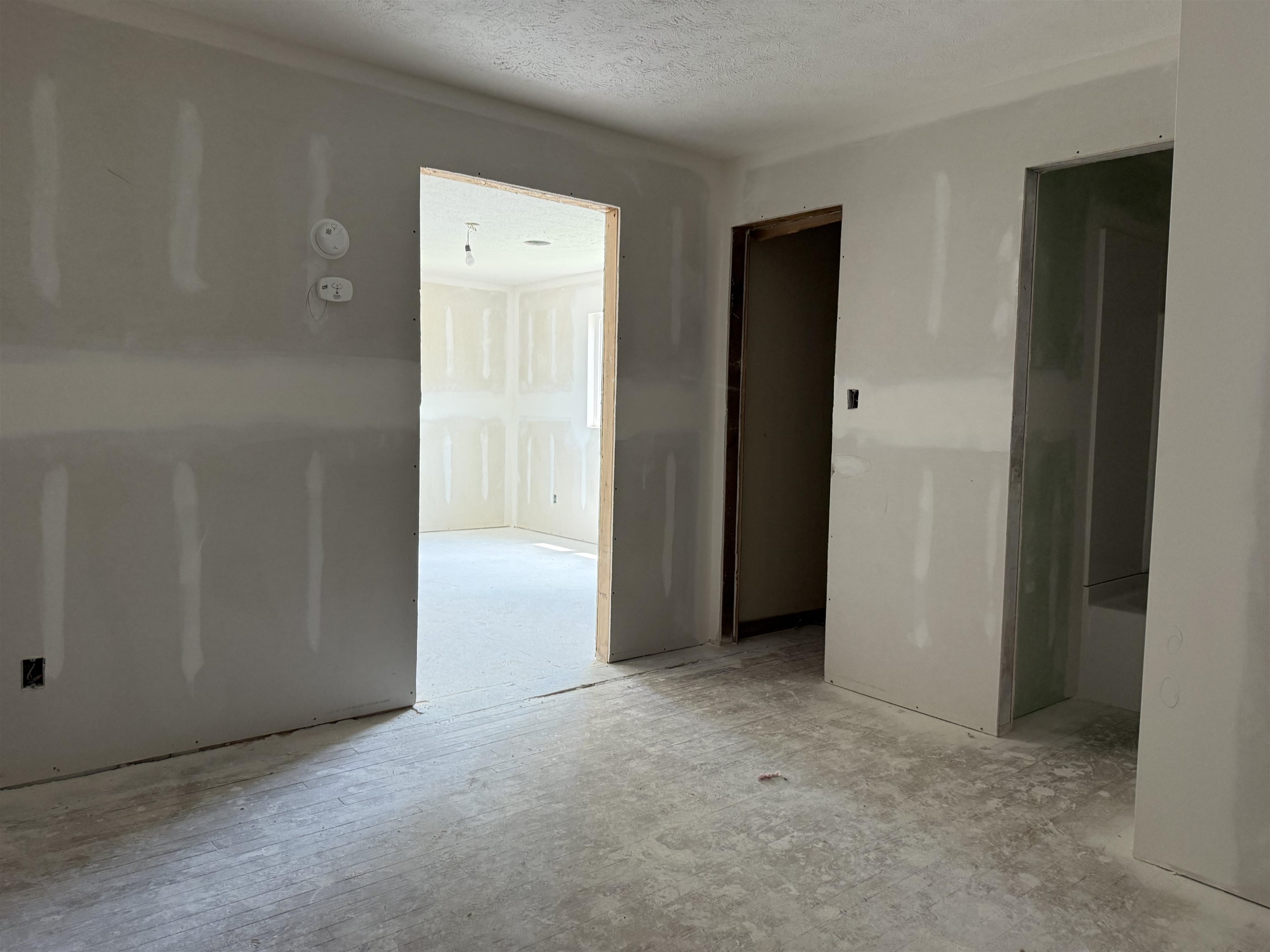 111 S Park St Property Photo 22