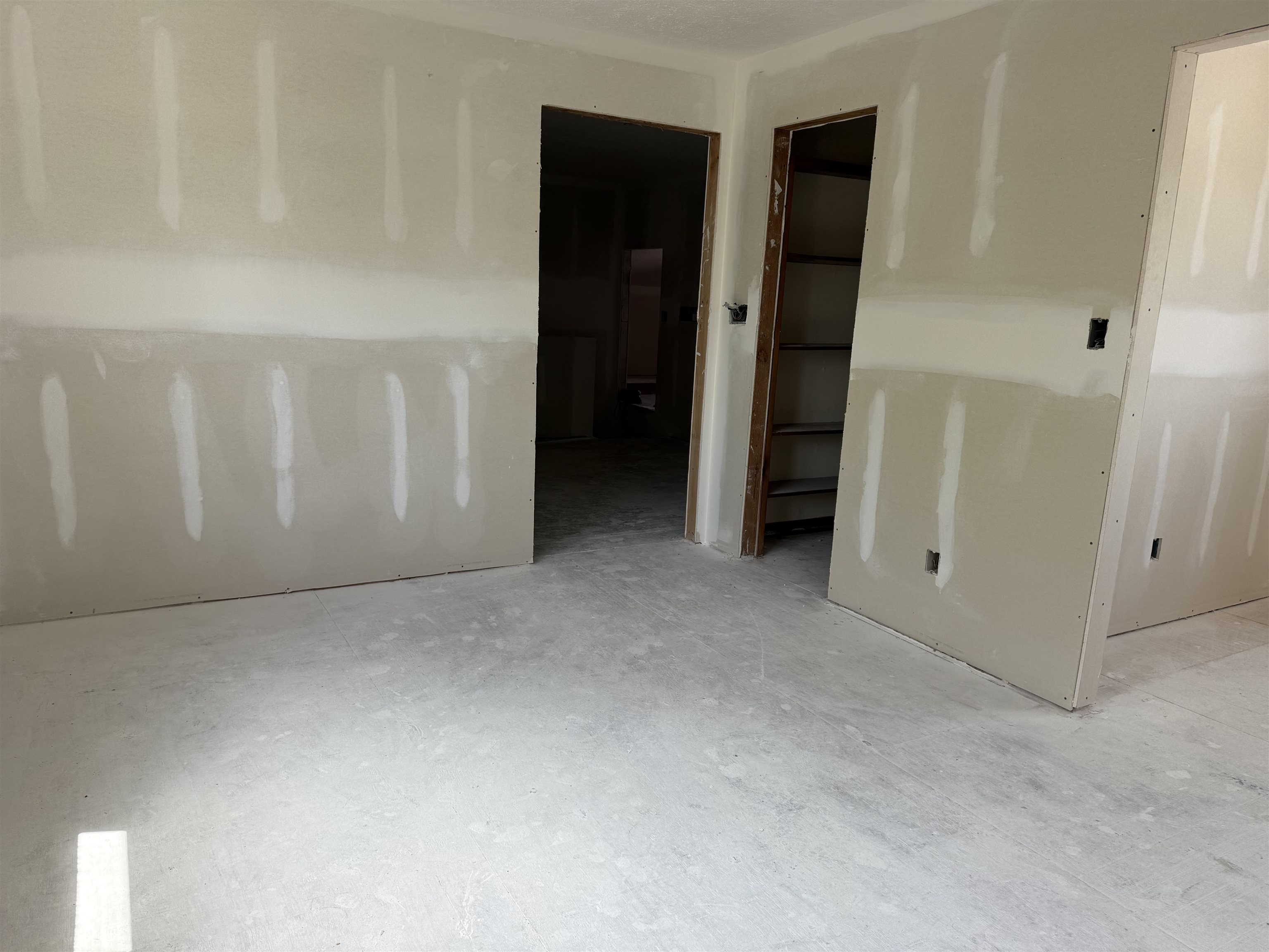 111 S Park St Property Photo 28