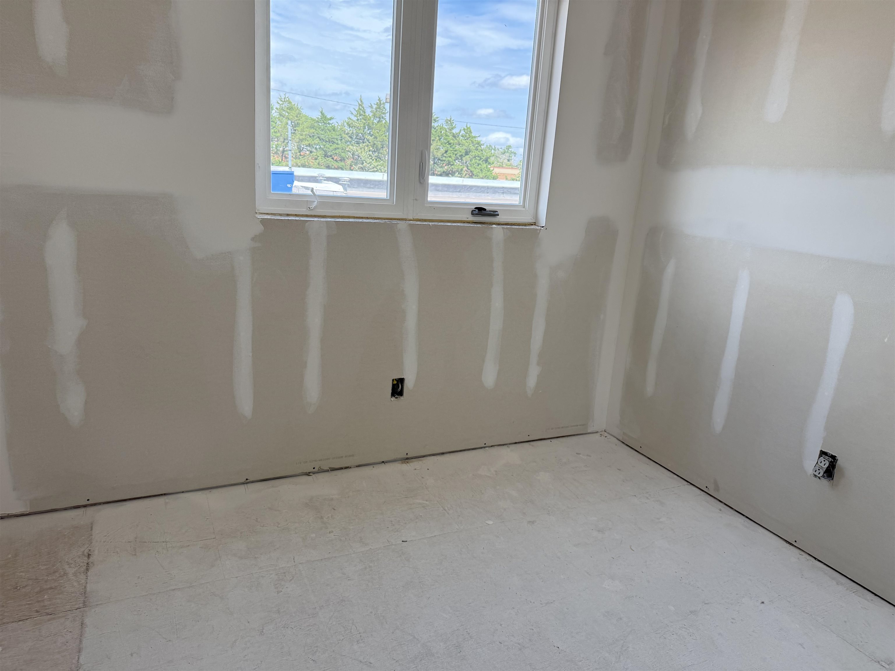 111 S Park St Property Photo 29