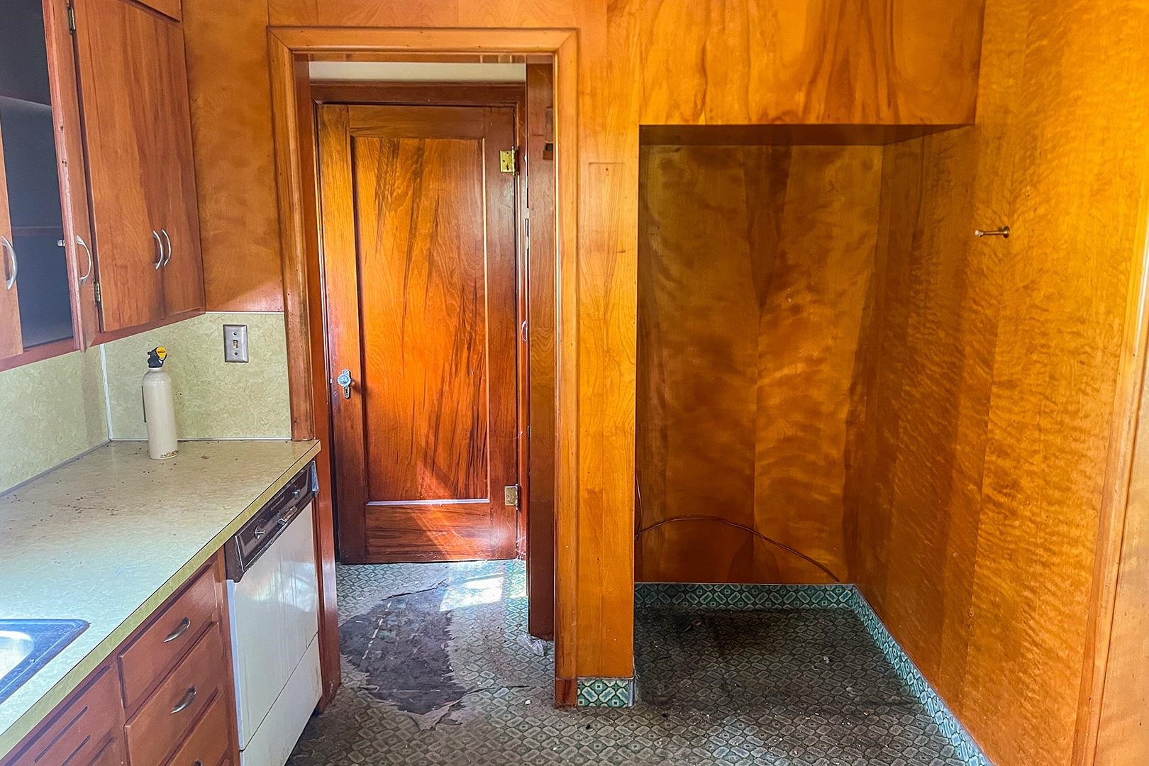 2936 N Wedgewood Property Photo 10
