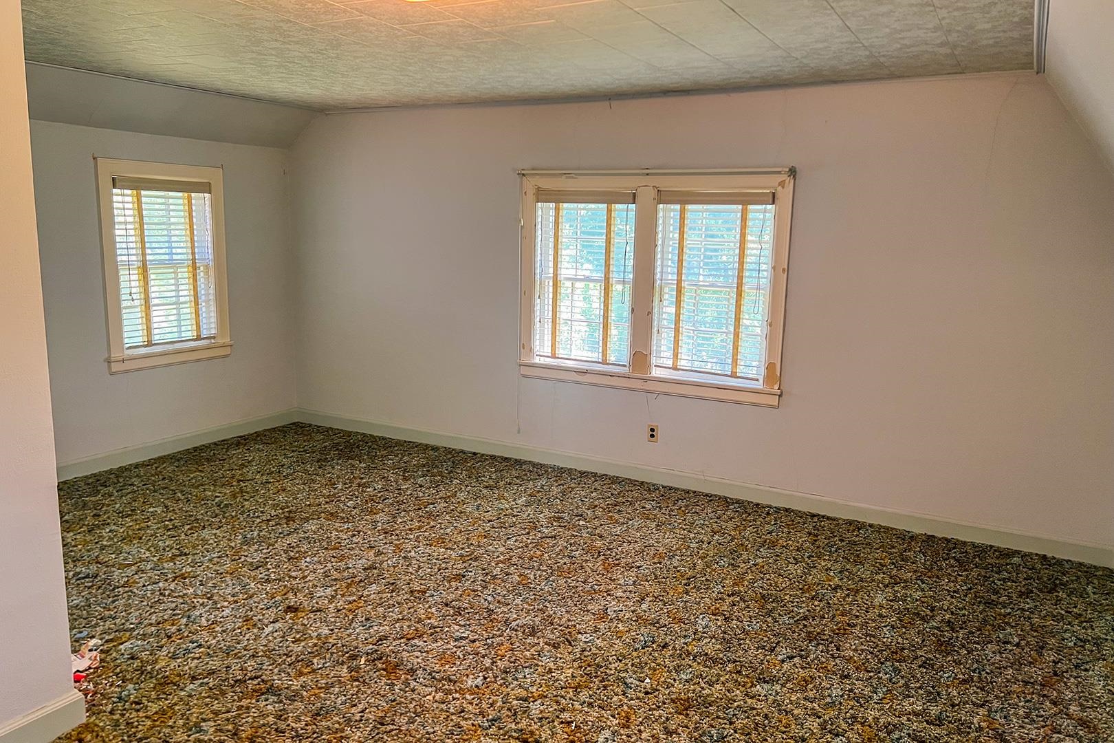 2936 N Wedgewood Property Photo 17