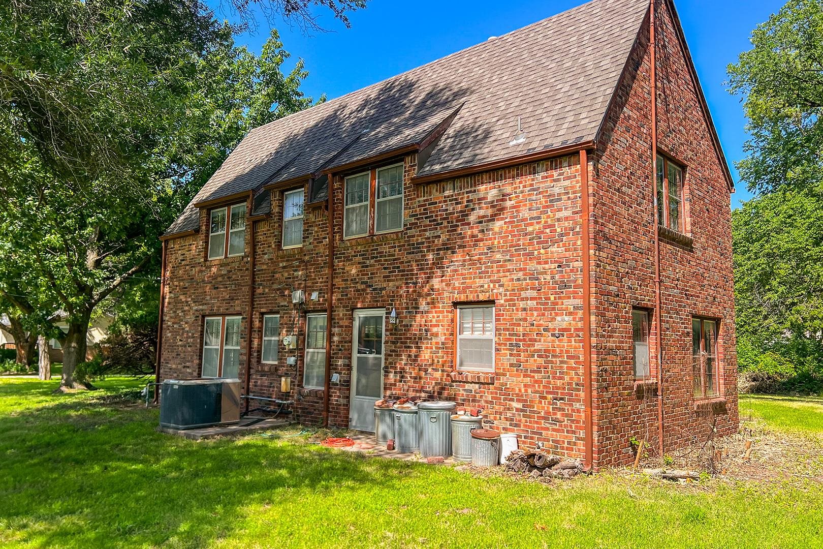 2936 N Wedgewood Property Photo 25