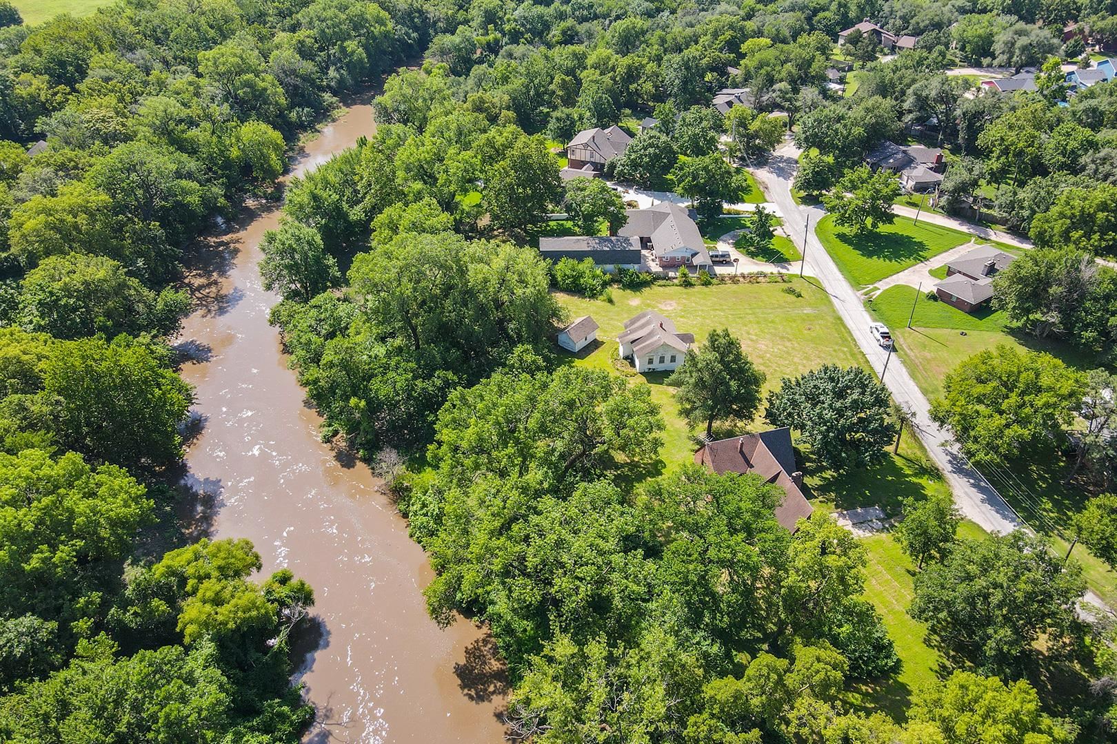 2936 N Wedgewood Property Photo 34