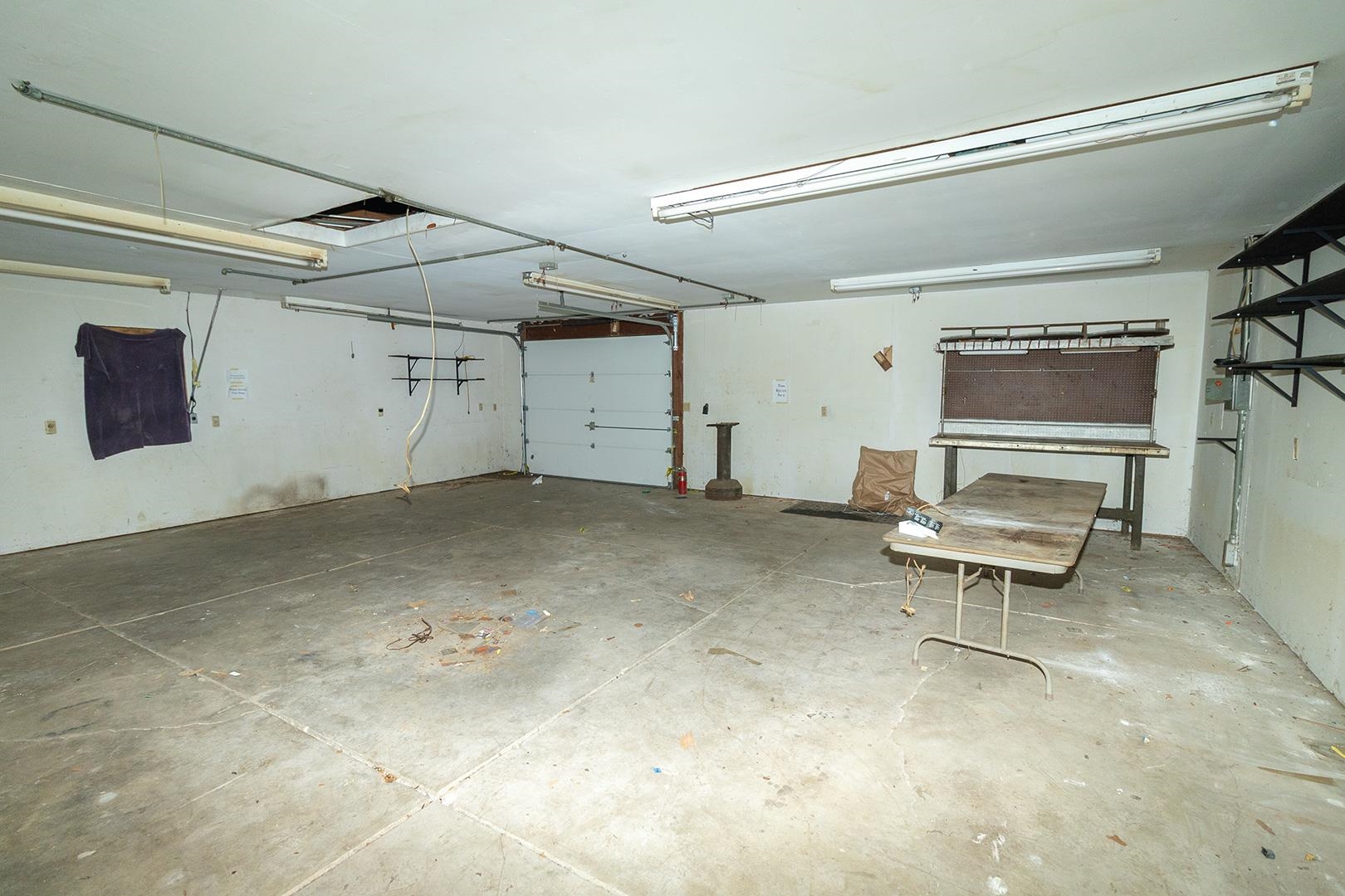 12105 W Beaumont Property Photo 32