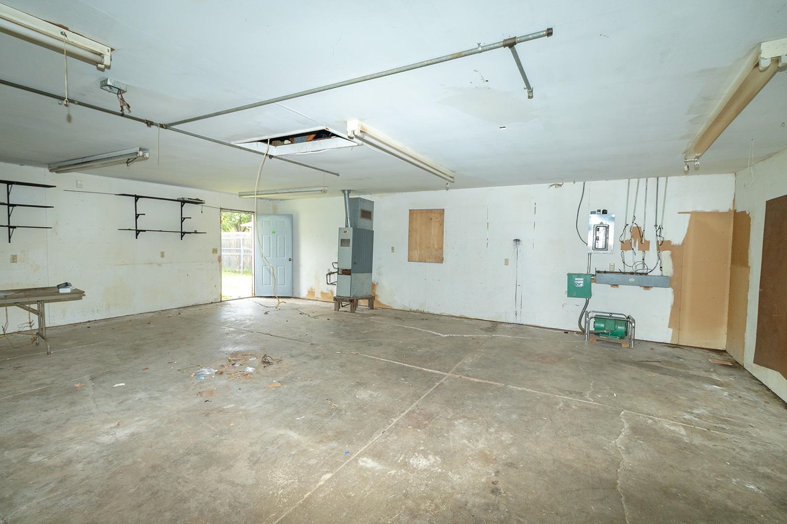 12105 W Beaumont Property Photo 33