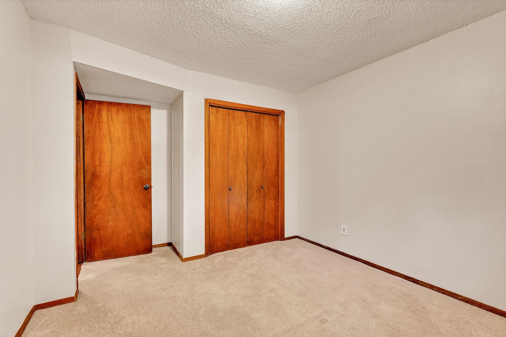 2421 S Yellowstone St Property Photo 25